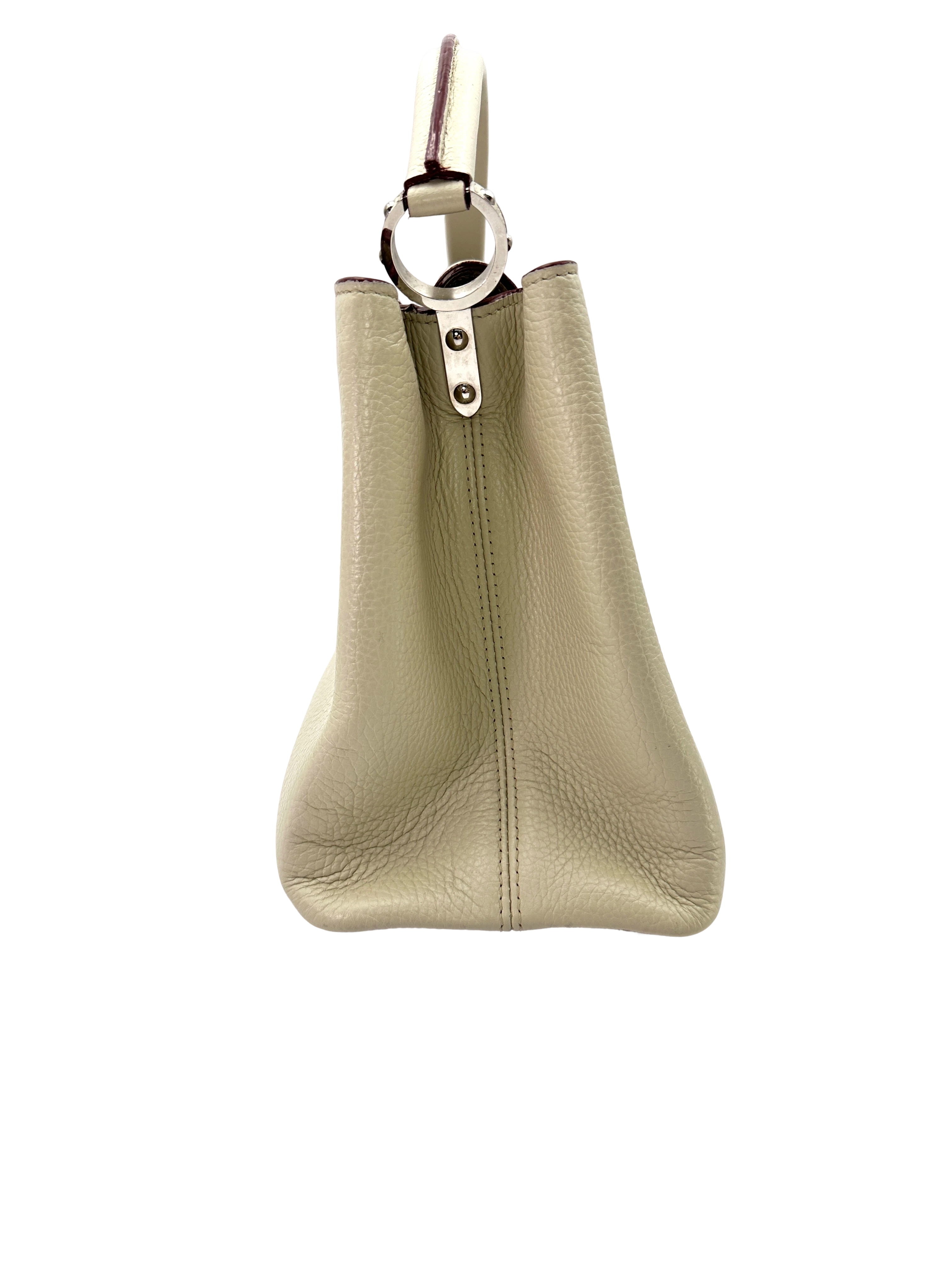 Louis Vuitton Capucines GM White Taurillon Leather Handle Bag LV3204