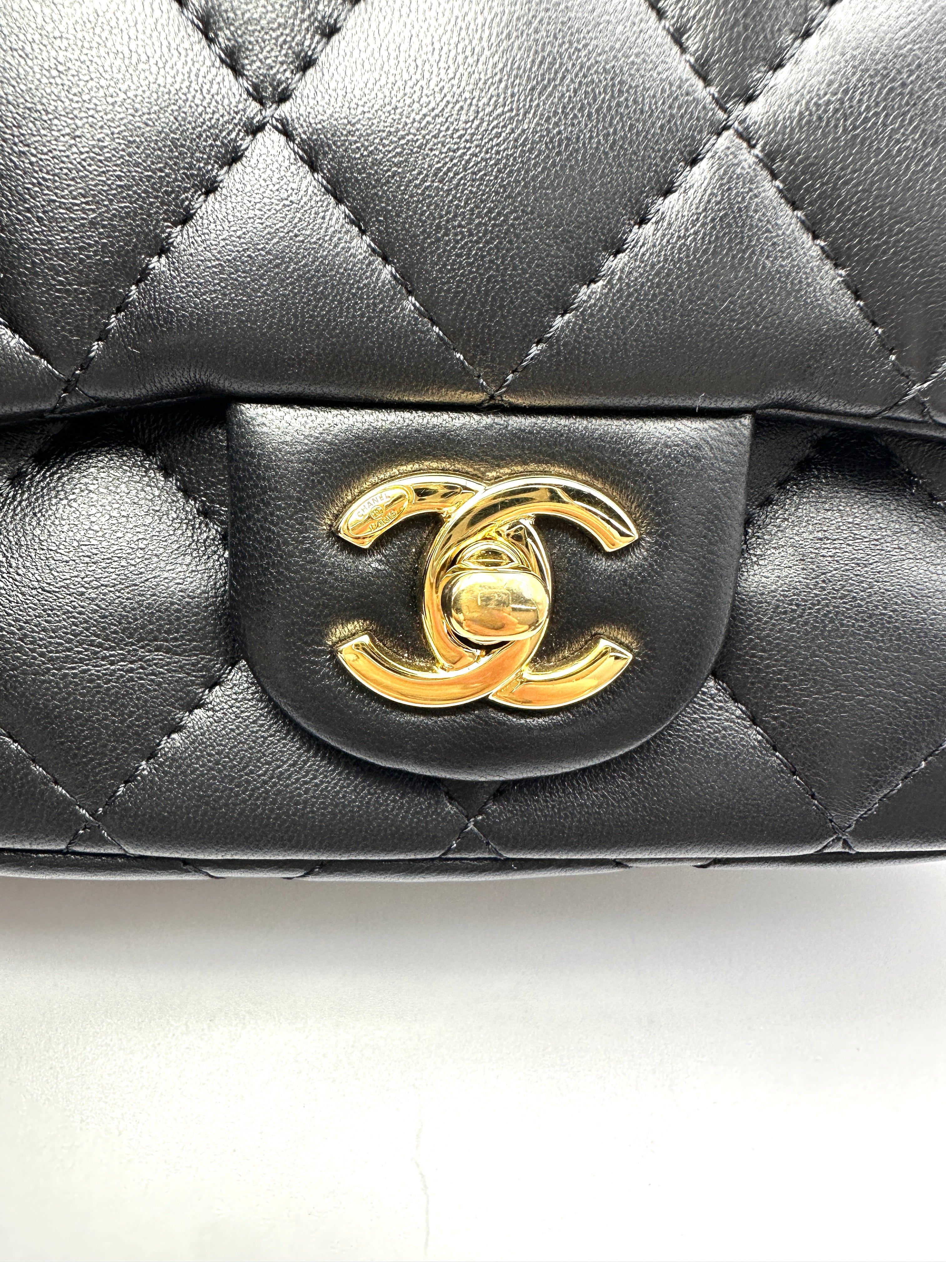 Chanel 24S Black Quilted Leather Handle Bag With Gold Hardware(N9***98) IRIS262