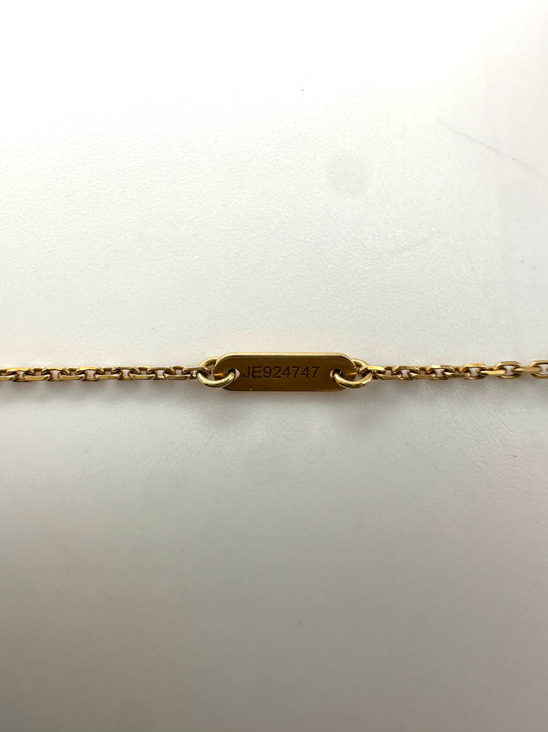 Van Cleef & Arpels White Alhambra Pendant Necklace VC10