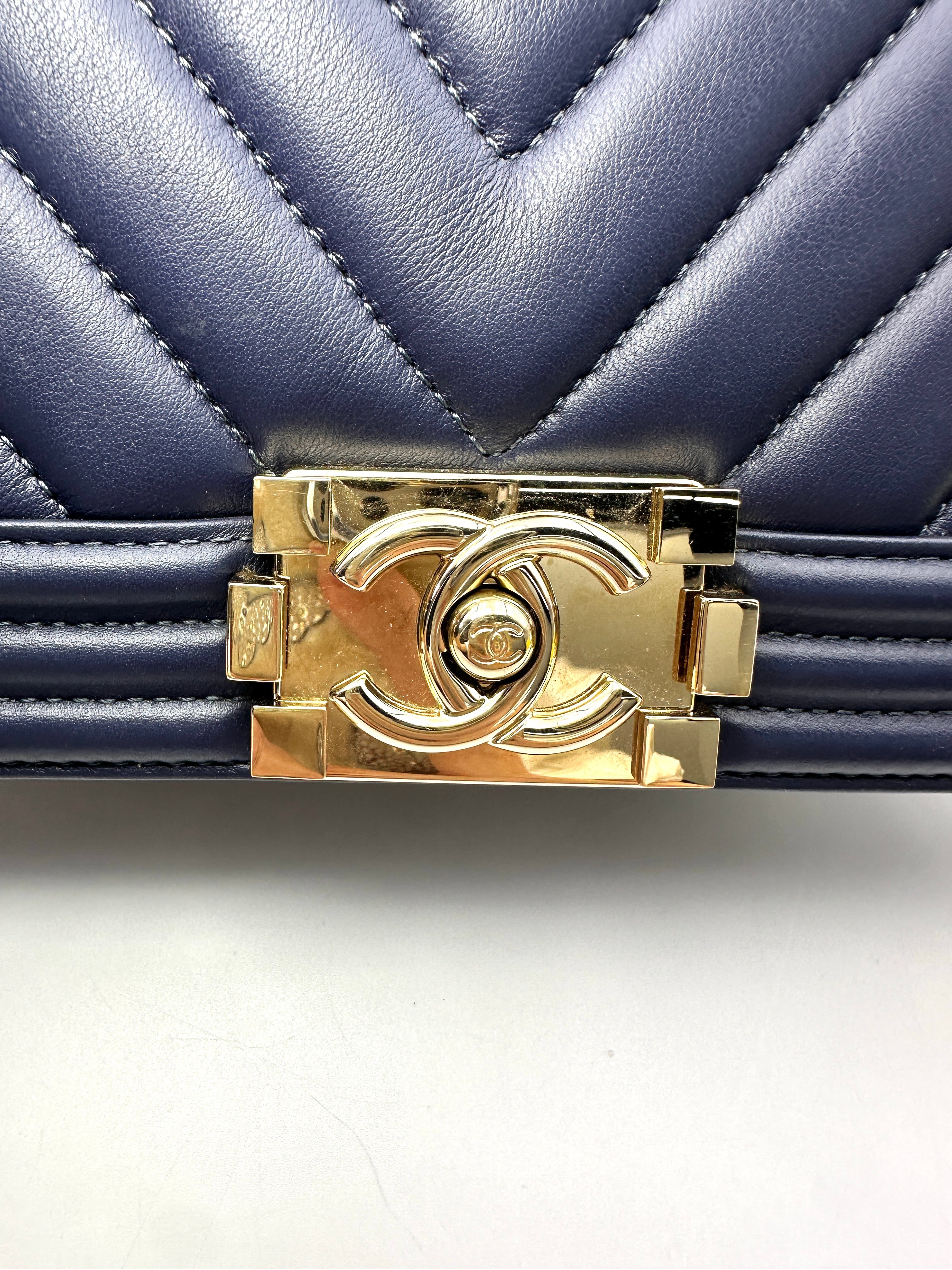 Chanel LeBoy Navy Chevron Quilted Leather Medium Size Flap Bag With Gold Buckle(27***16) CC2439