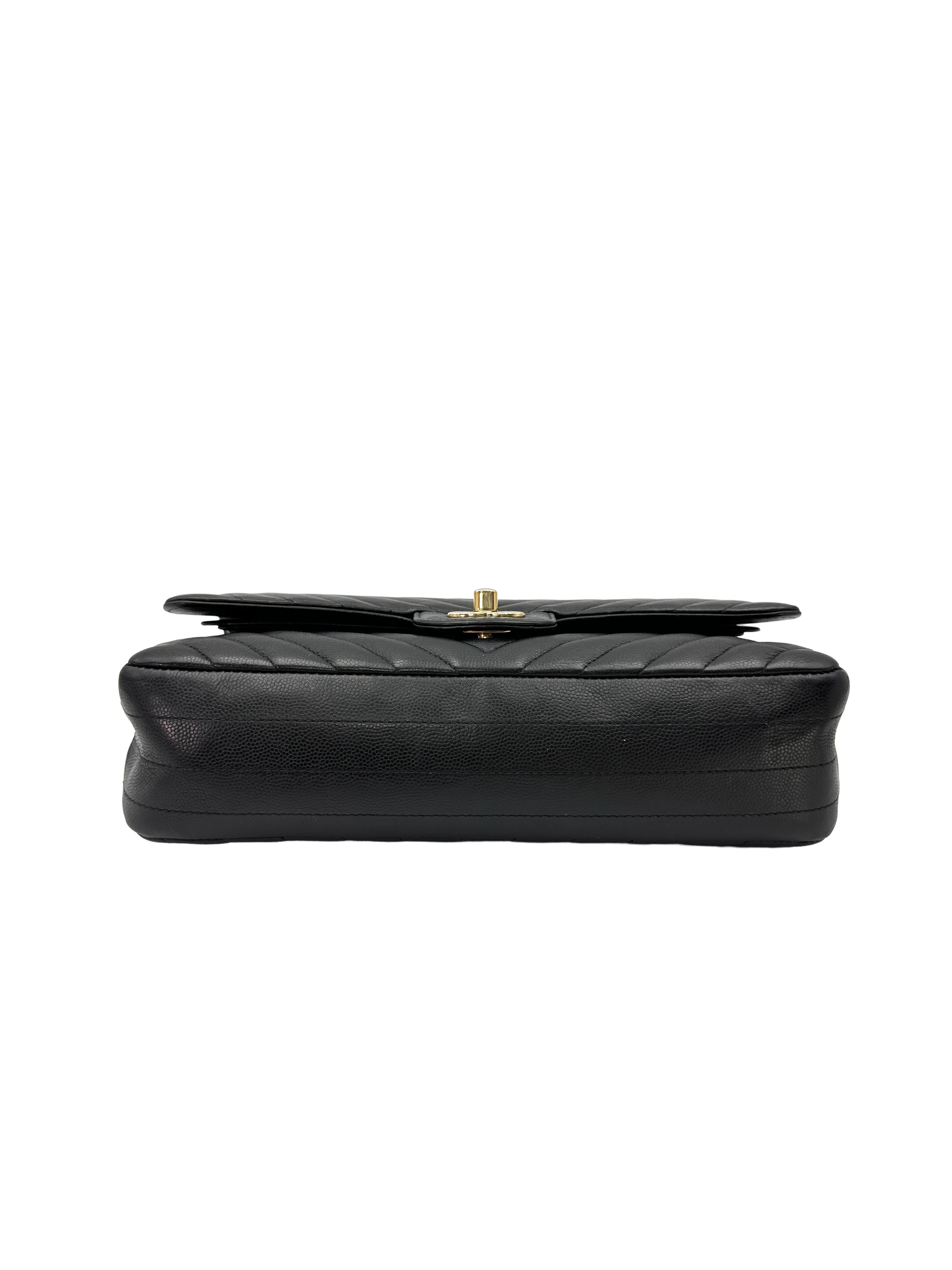 Chanel Classic Flap Black Chevron Quilted Leather Medium Size Shoulder Bag With Gold Hardware(31***67) CC2437