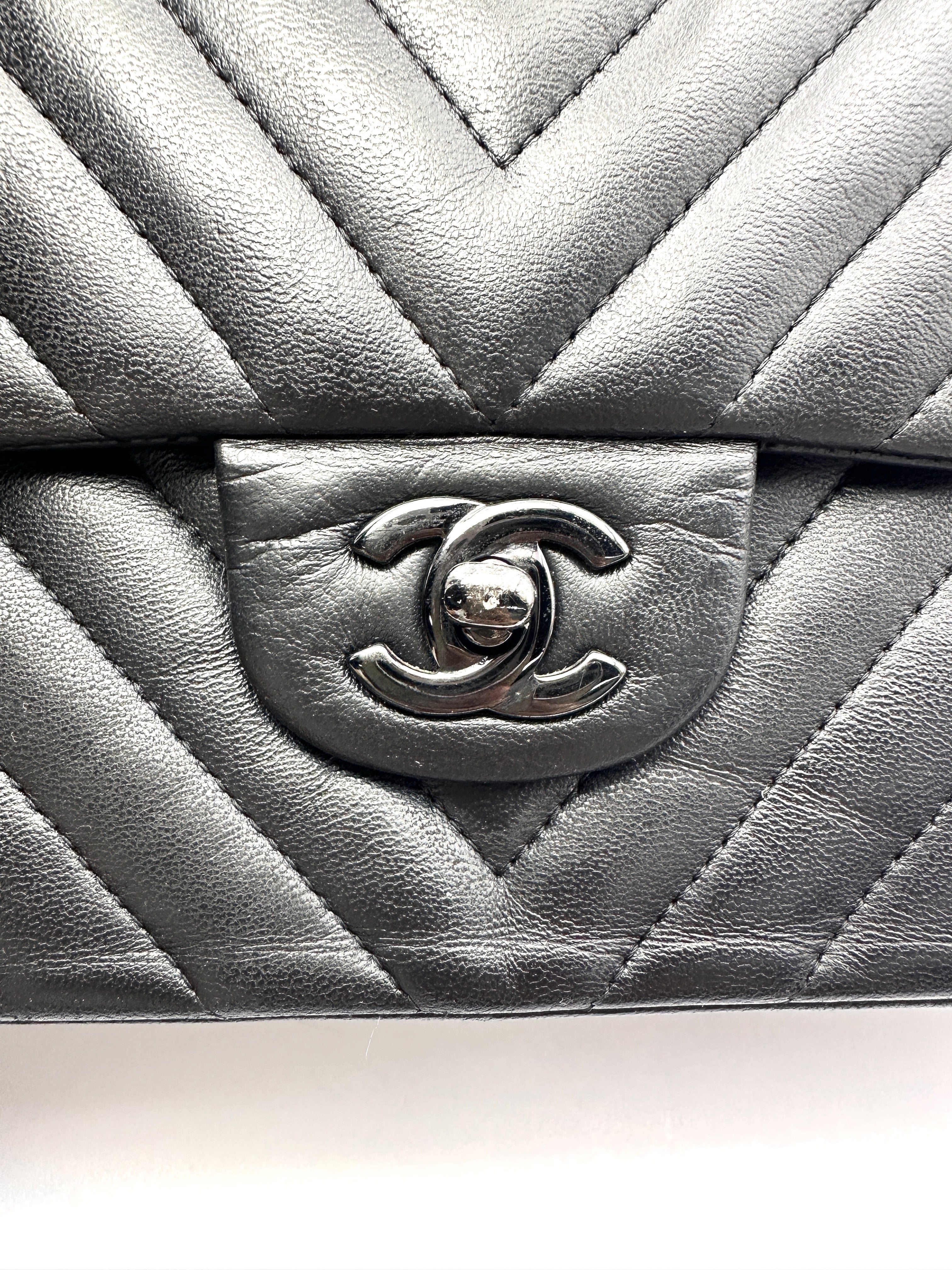 Chanel Classic Double So Black Chevron Quilted Leather Medium Size Shoulder Bag(21***56) CC2440