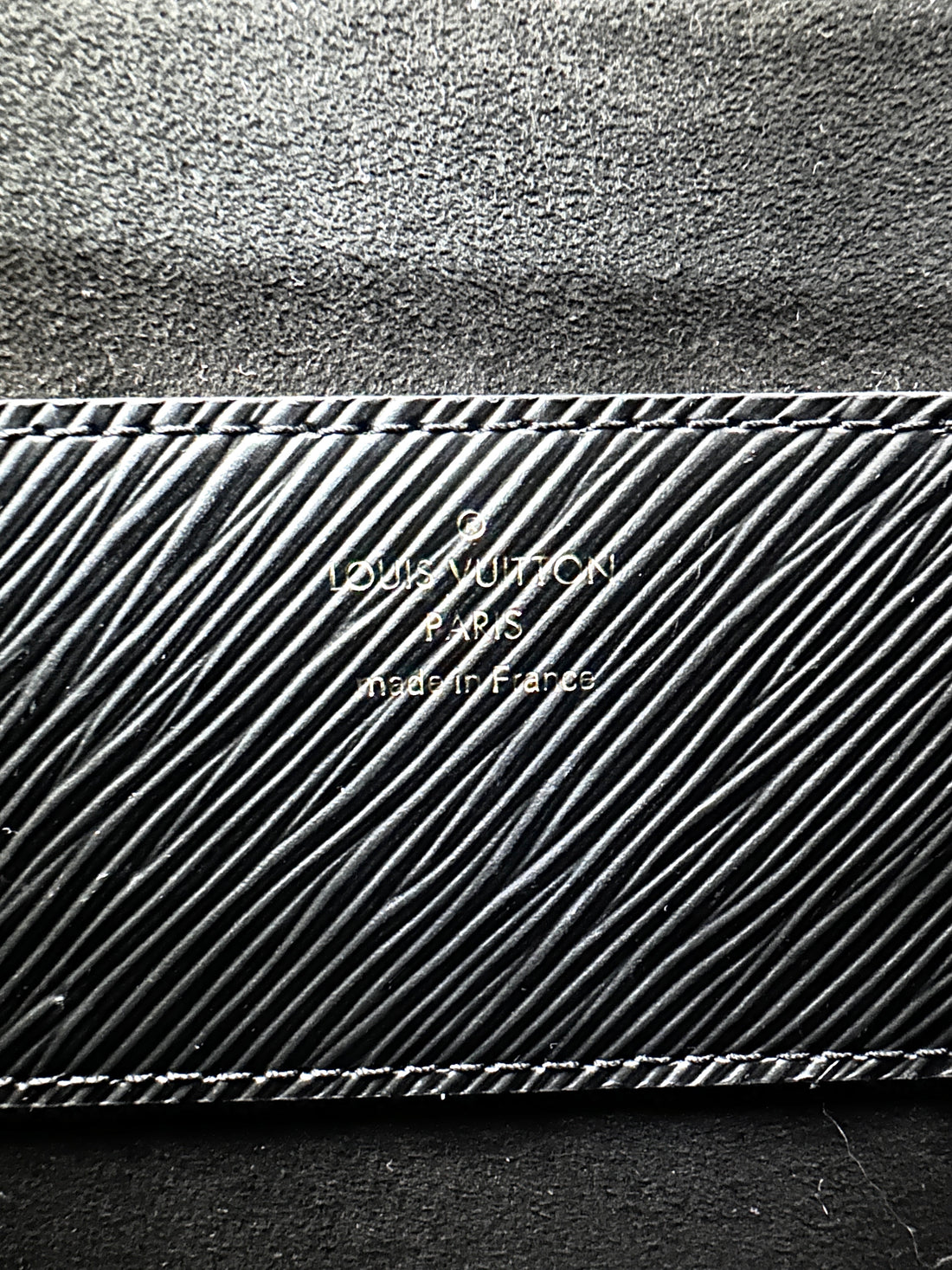 Louis Vuitton Twist Black Epi Leather Floral Studded Shoulder Bag LV3218