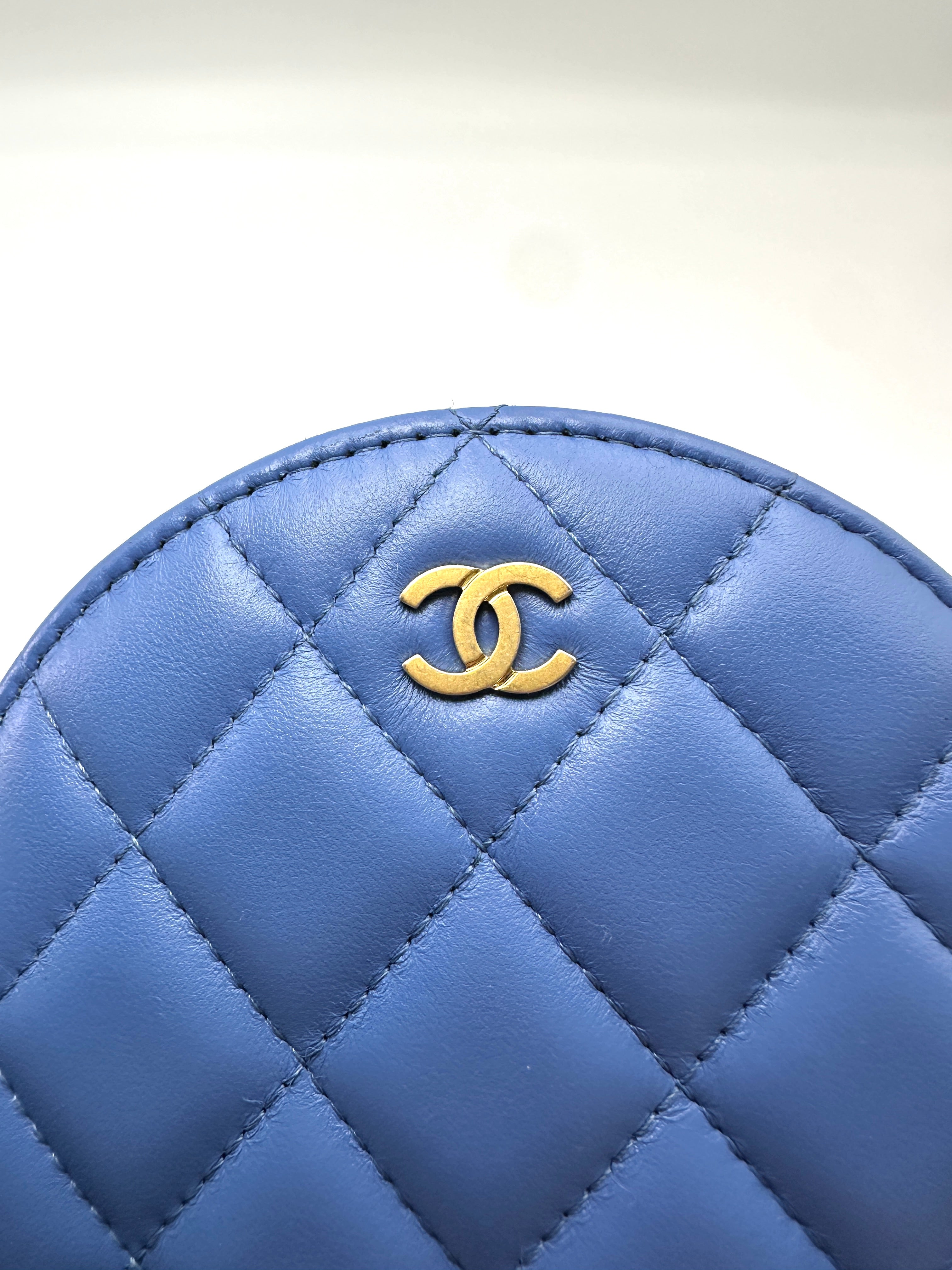 Chanel Blue Quilted Leather Round Clutch(27***43) CC2447