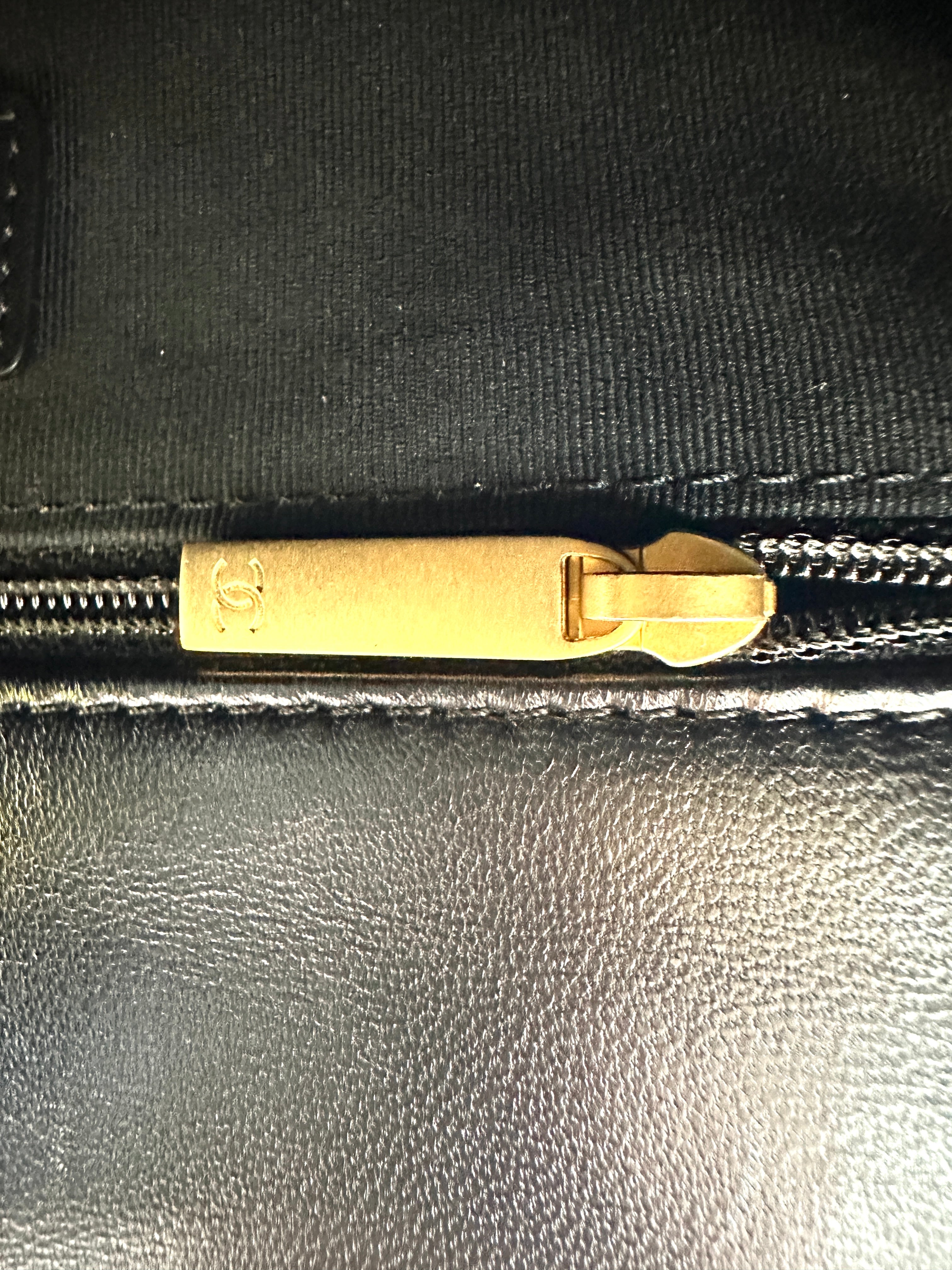 Chanel Classic Flap Black Quilted Leather Mini Shoulder Bag(K7***3G) CC2451
