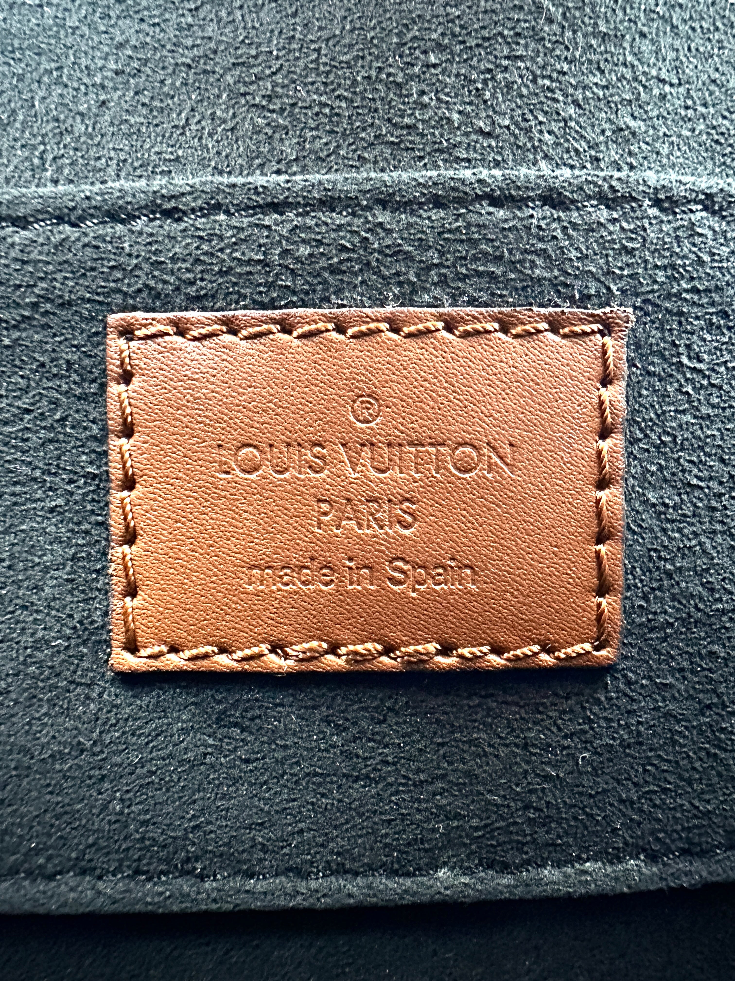 Louis Vuitton Dauphine Brown/White Leather Shoulder Bag LV3219
