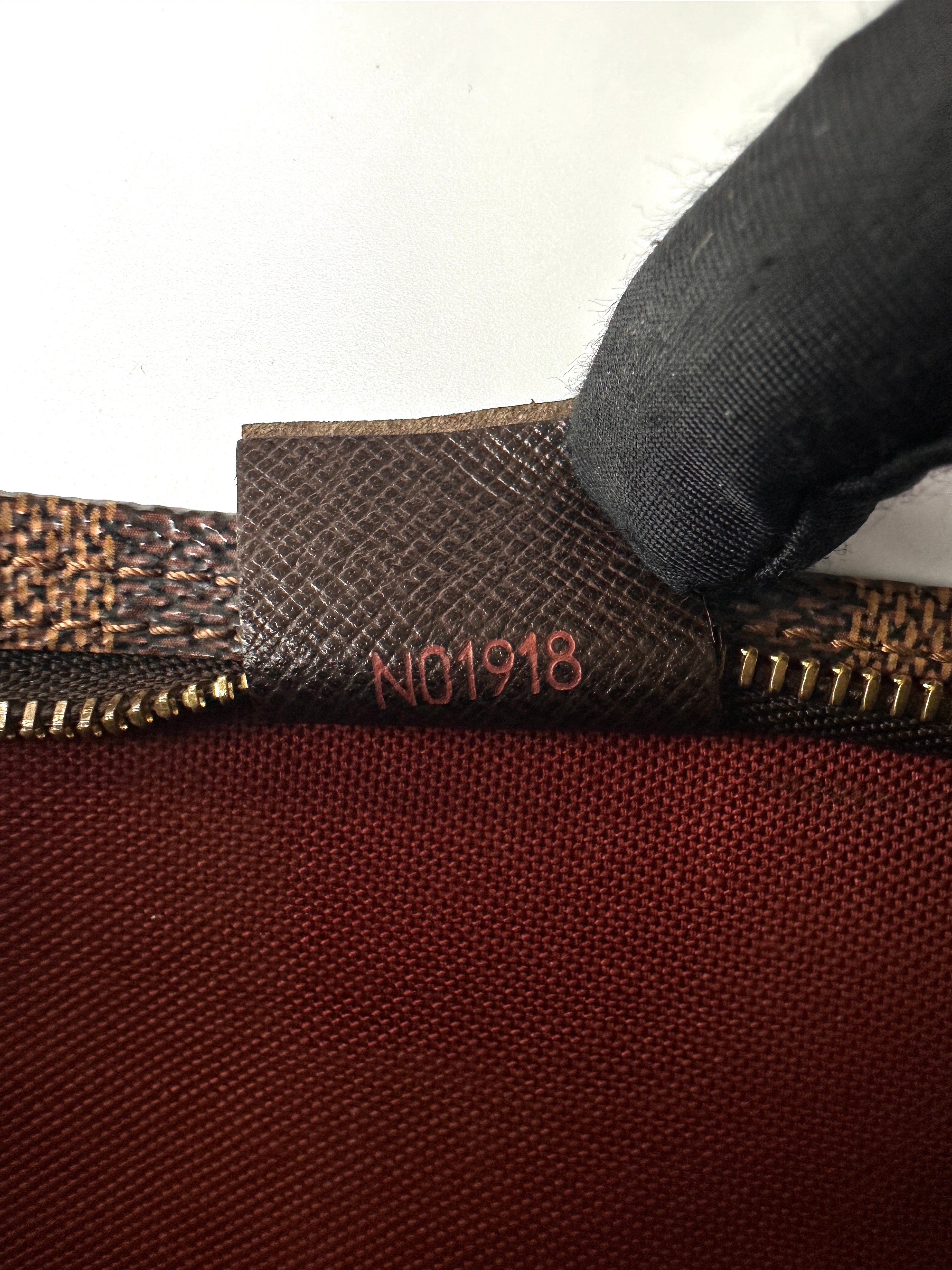 Louis Vuitton Damier Ebene Trousse Pochette LV3221