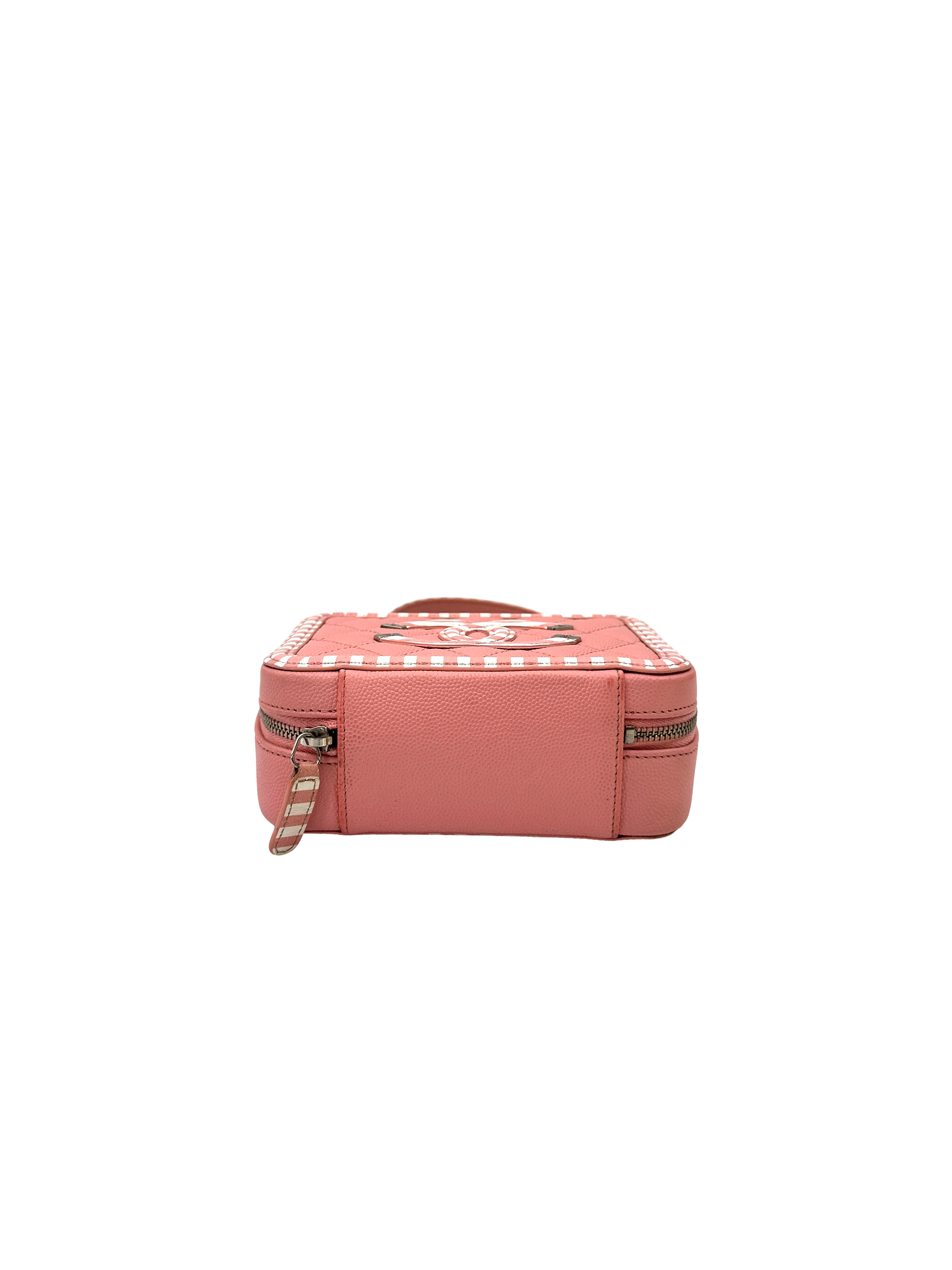 Chanel Filigree Pink/White Quilted Leather Vanity Case(27***66) CC2450