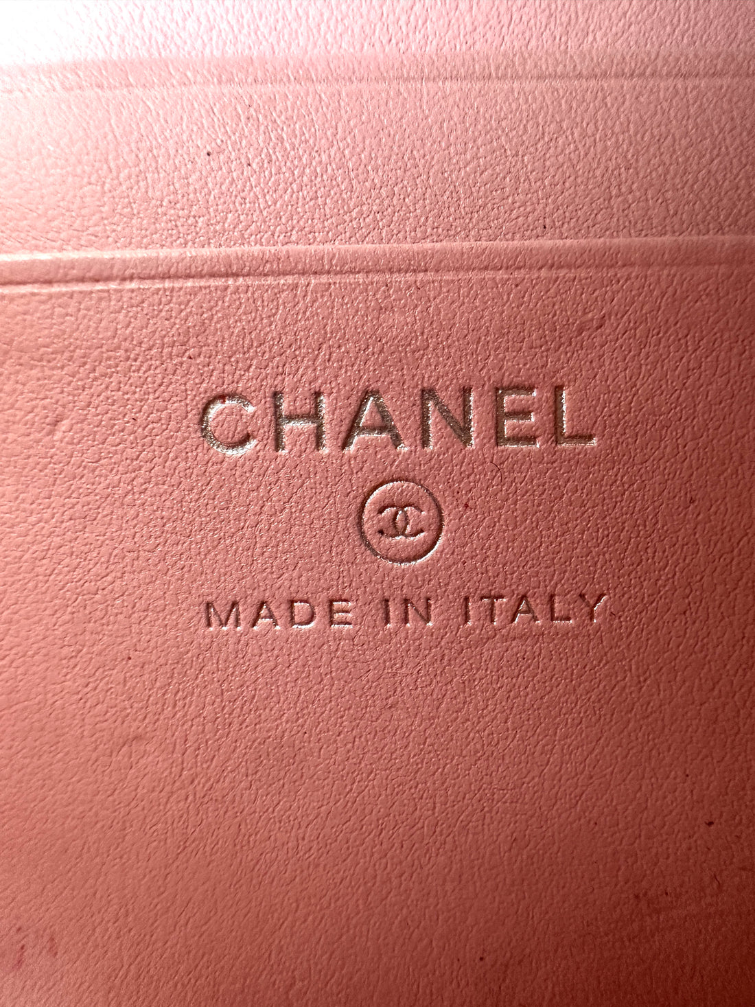 Chanel Filigree Pink/White Quilted Leather Vanity Case(27***66) CC2450
