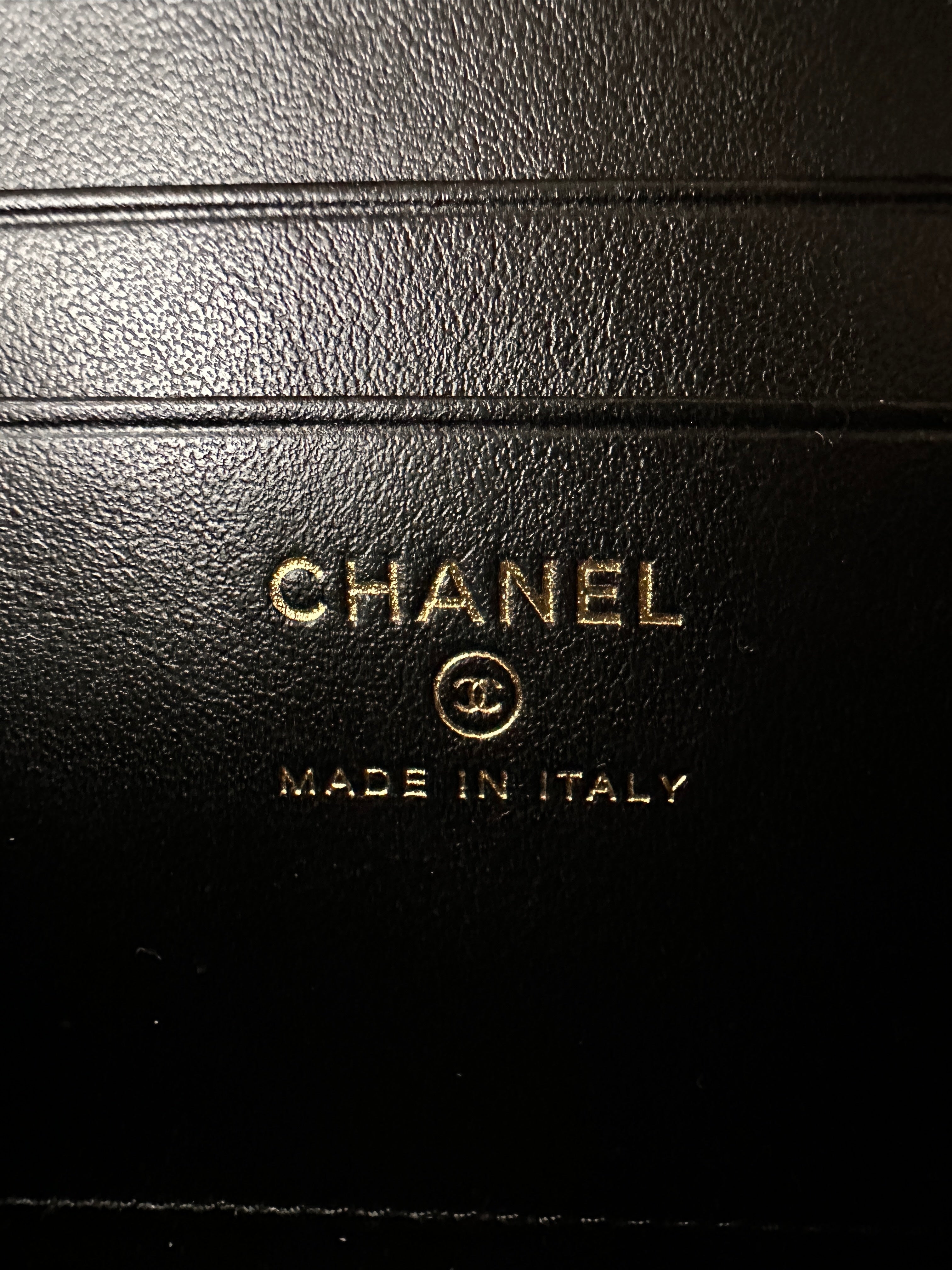 Chanel CC Filigree Black Quilted Leather Vanity Clutch(26***82) CC2452