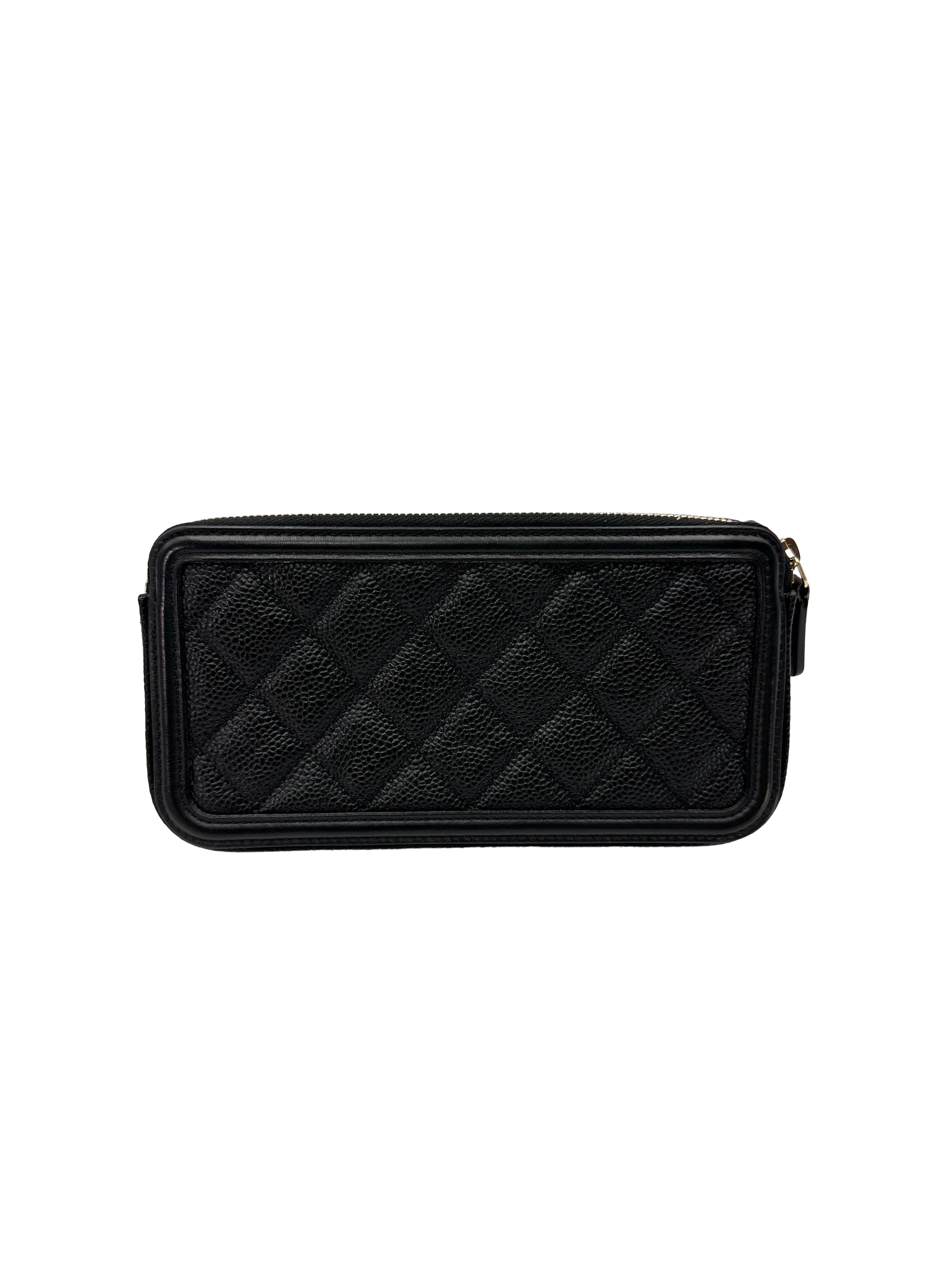 Chanel CC Filigree Black Quilted Leather Vanity Clutch(27***33) CC2454