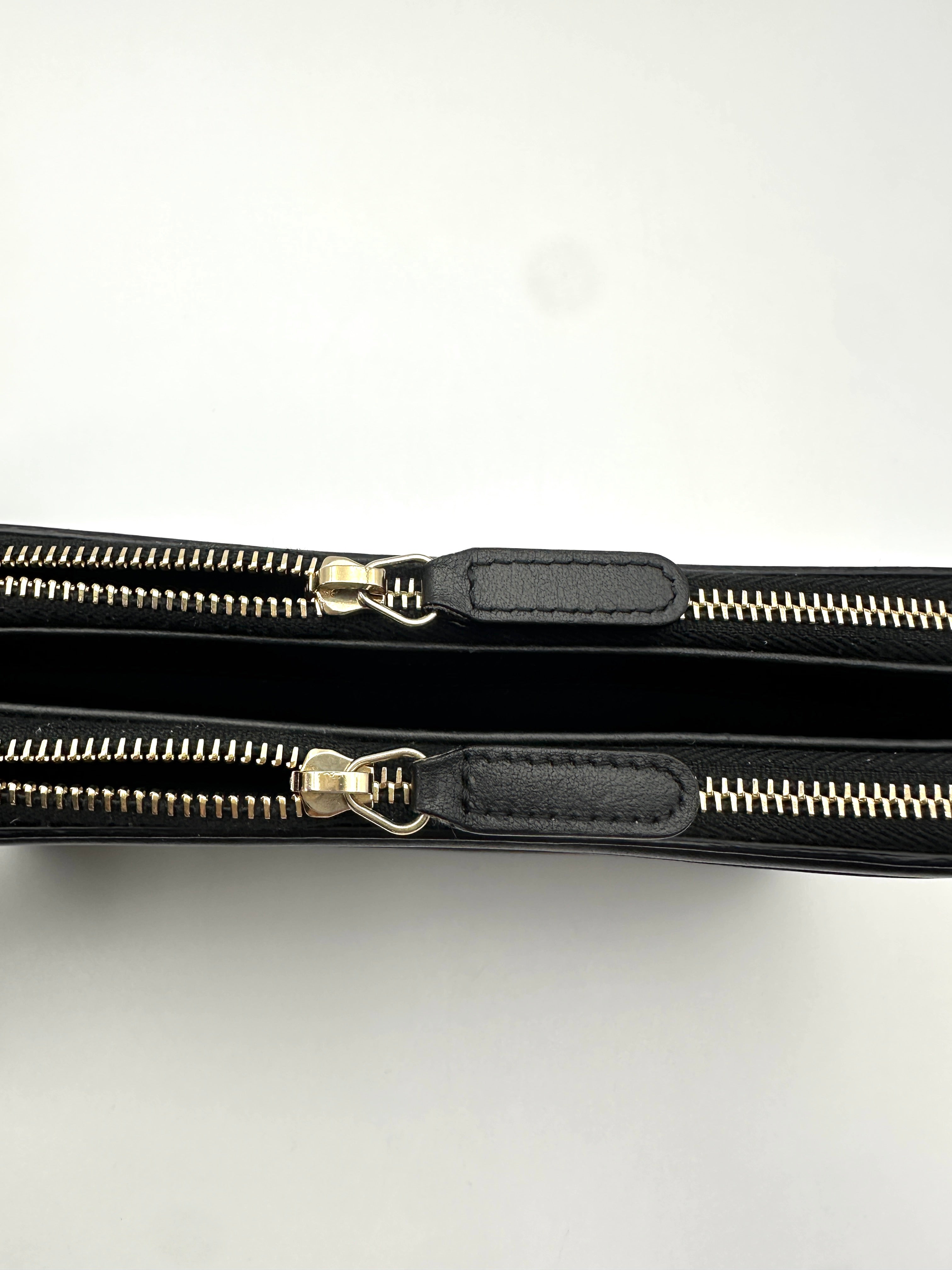 Chanel CC Filigree Black Quilted Leather Vanity Clutch(27***33) CC2454