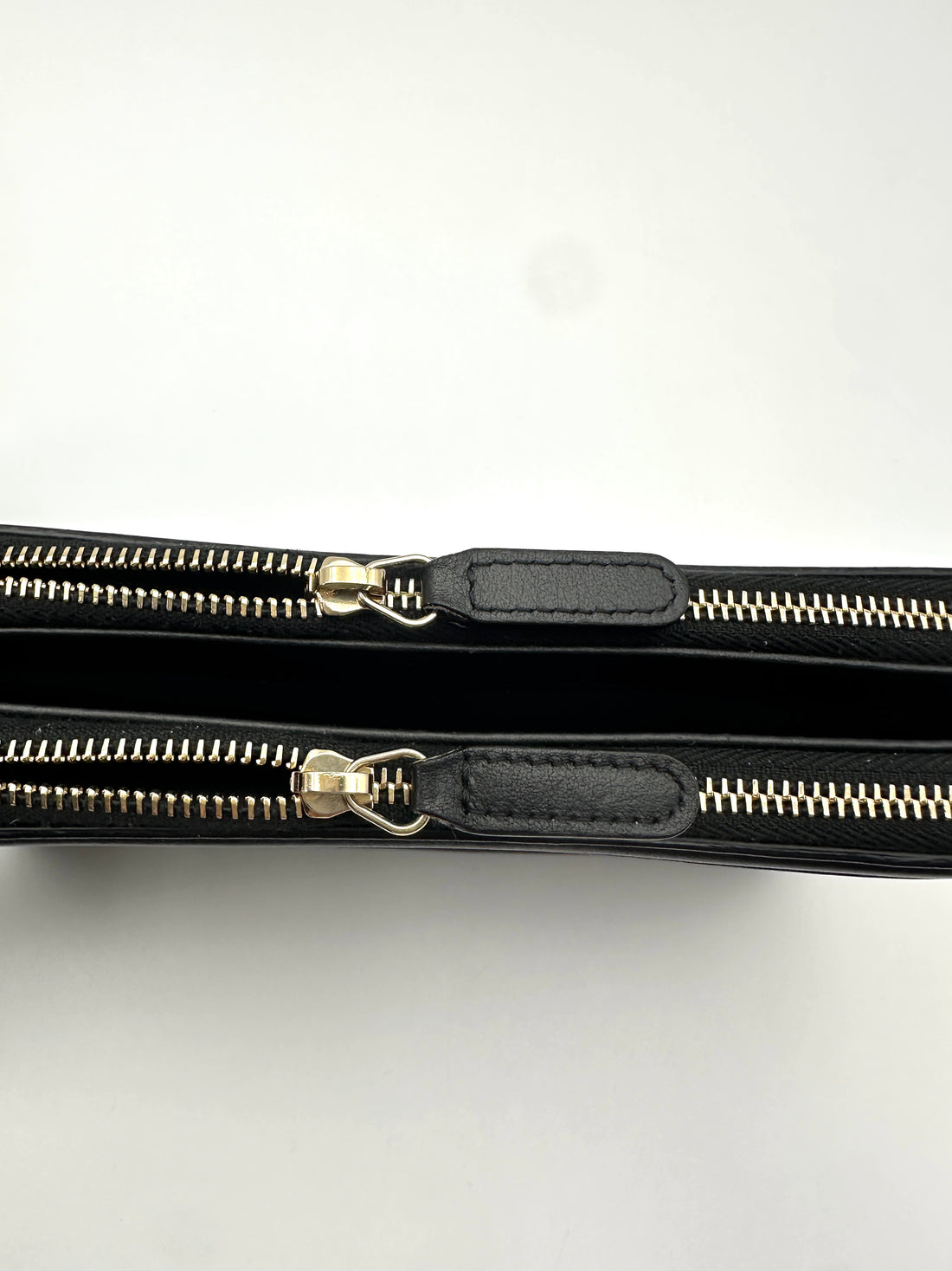 Chanel CC Filigree Black Quilted Leather Vanity Clutch(27***33) CC2454
