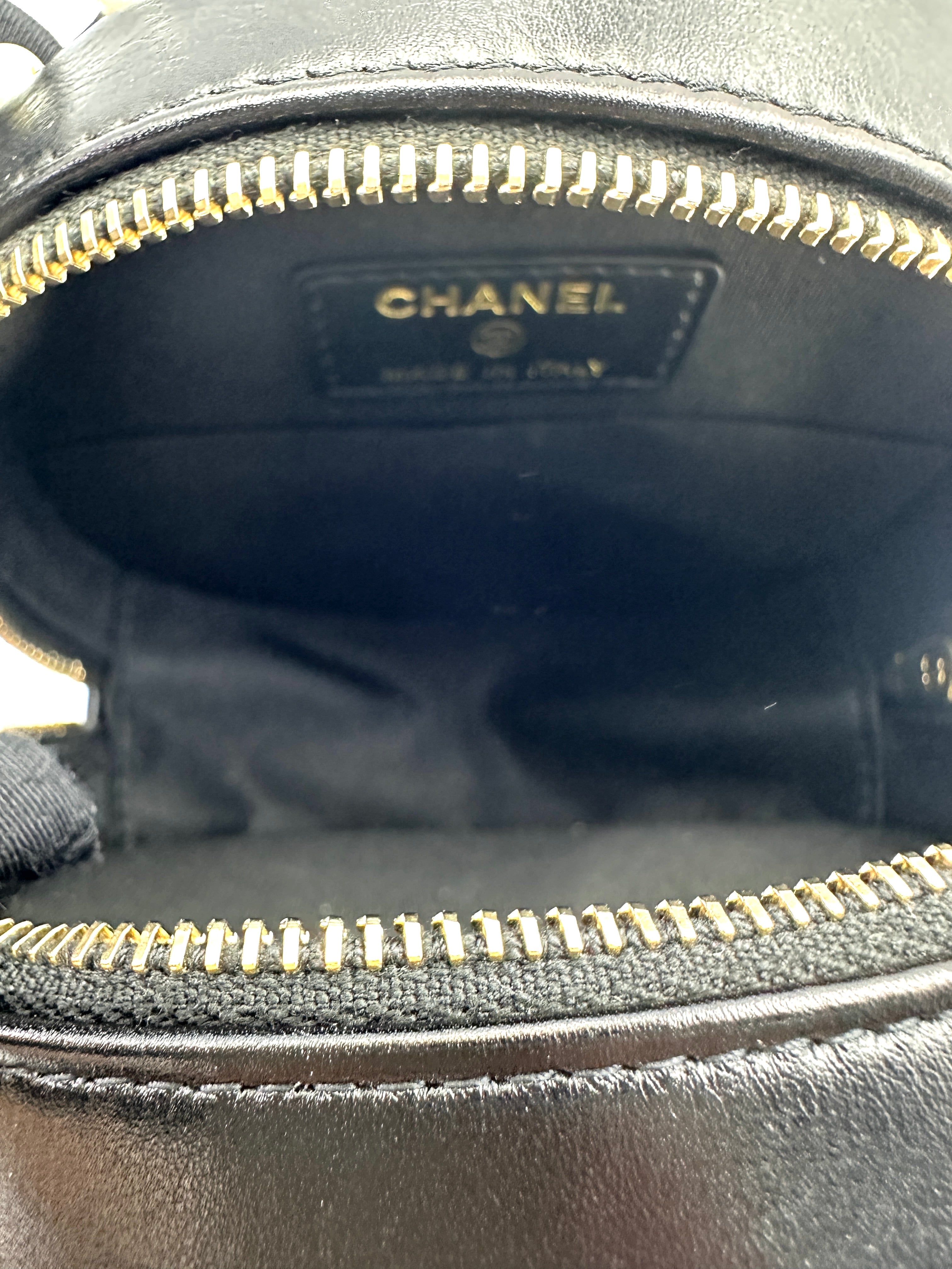 Chanel CC Pearl Black Quilted Leather Round Clutch(29***71) CC2455