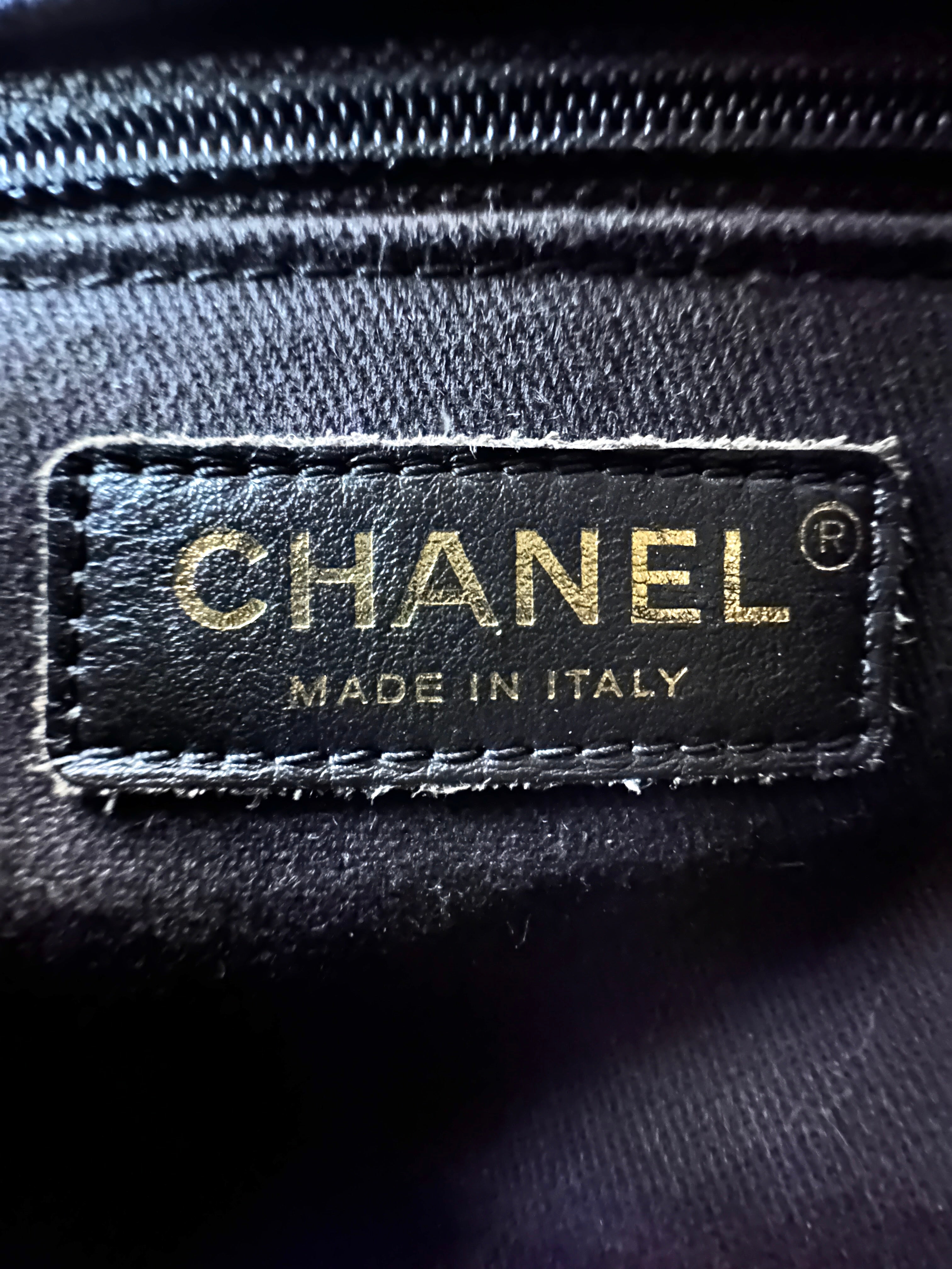 Chanel CoCo Handle Black Chevron Quilted Small Size Shoulder Bag(27***42) CC2463