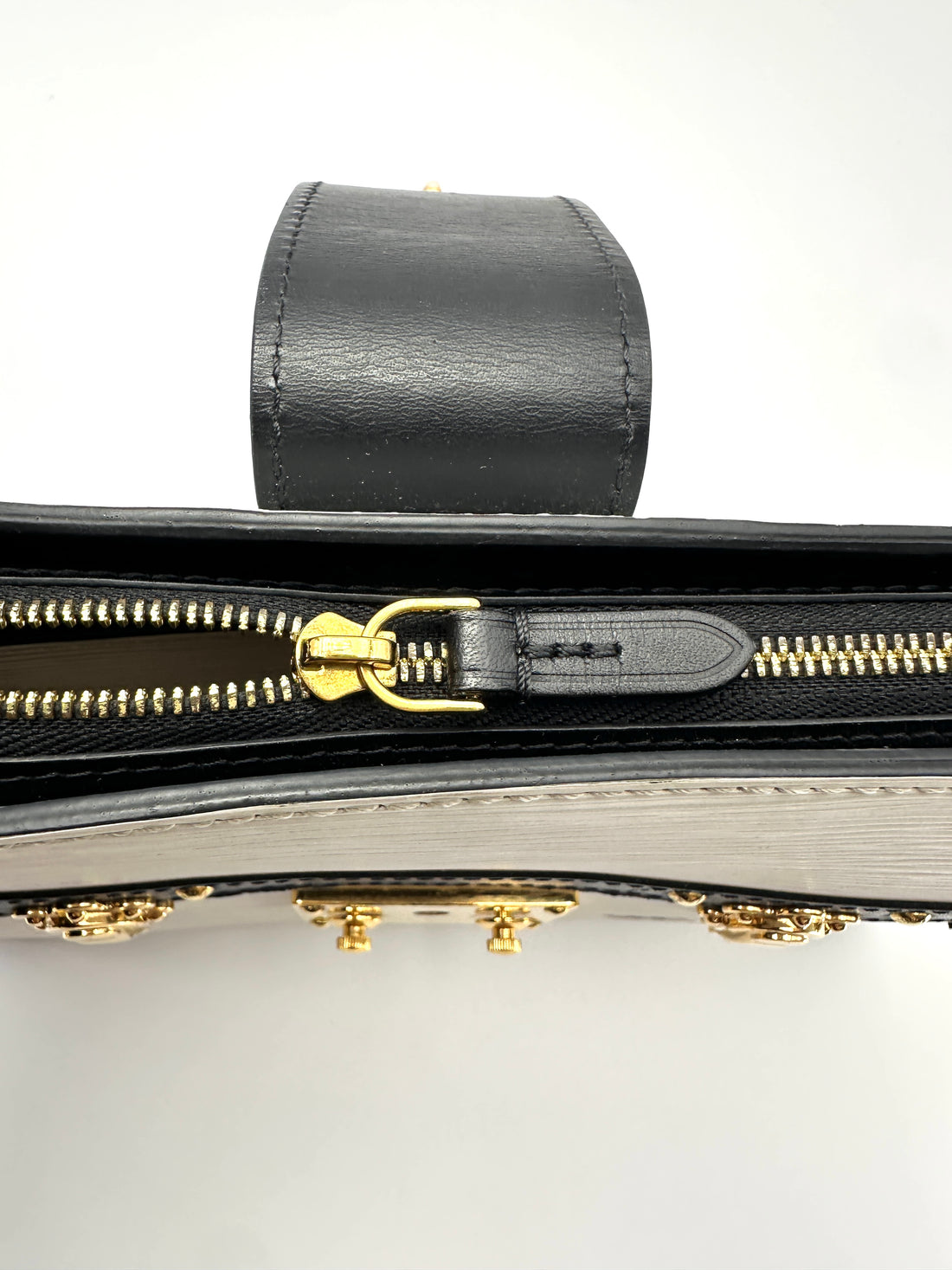 Louis Vuitton Trunk Clutch White Epi Leather Bag LV3237