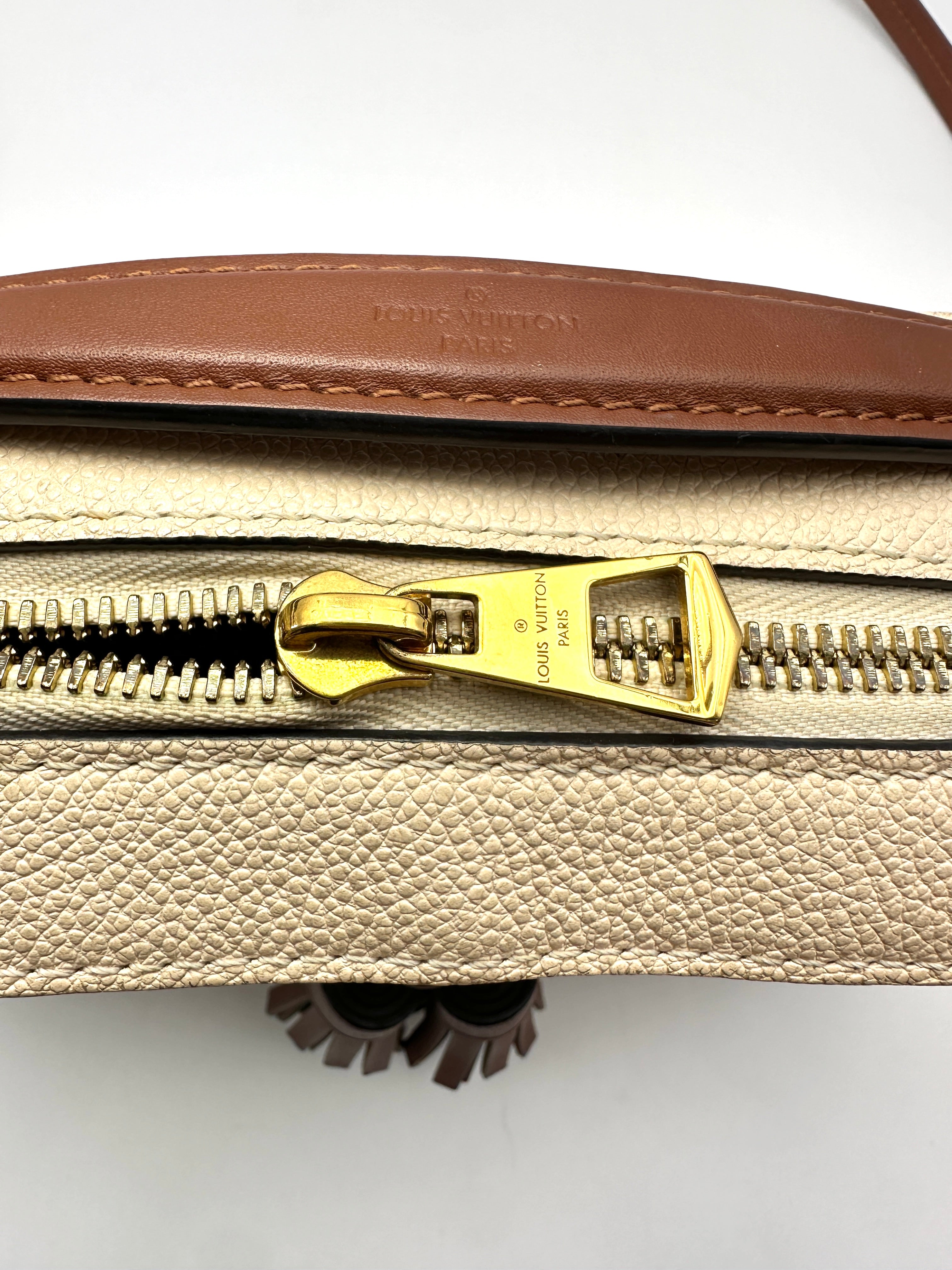 Louis Vuitton Monogram Empreinte Saintonge Shoulder Bag LV3240
