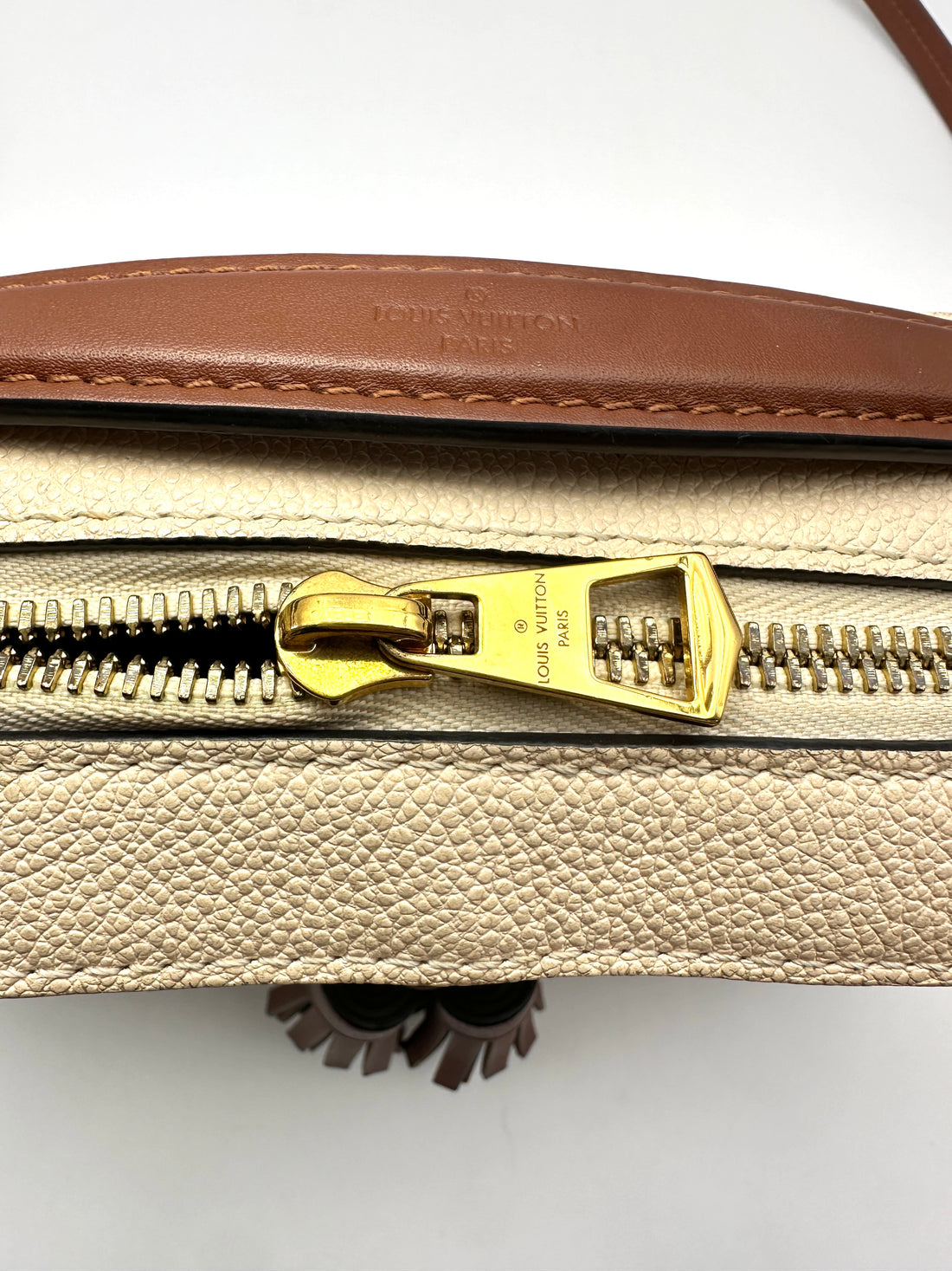 Louis Vuitton Monogram Empreinte Saintonge Shoulder Bag LV3240