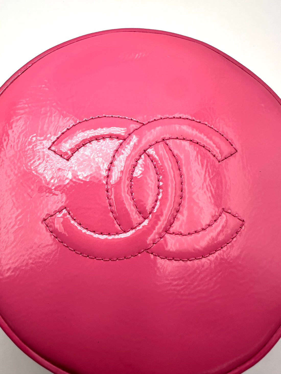 Chanel Pink Leather Round Clutch(26***97) CC2464