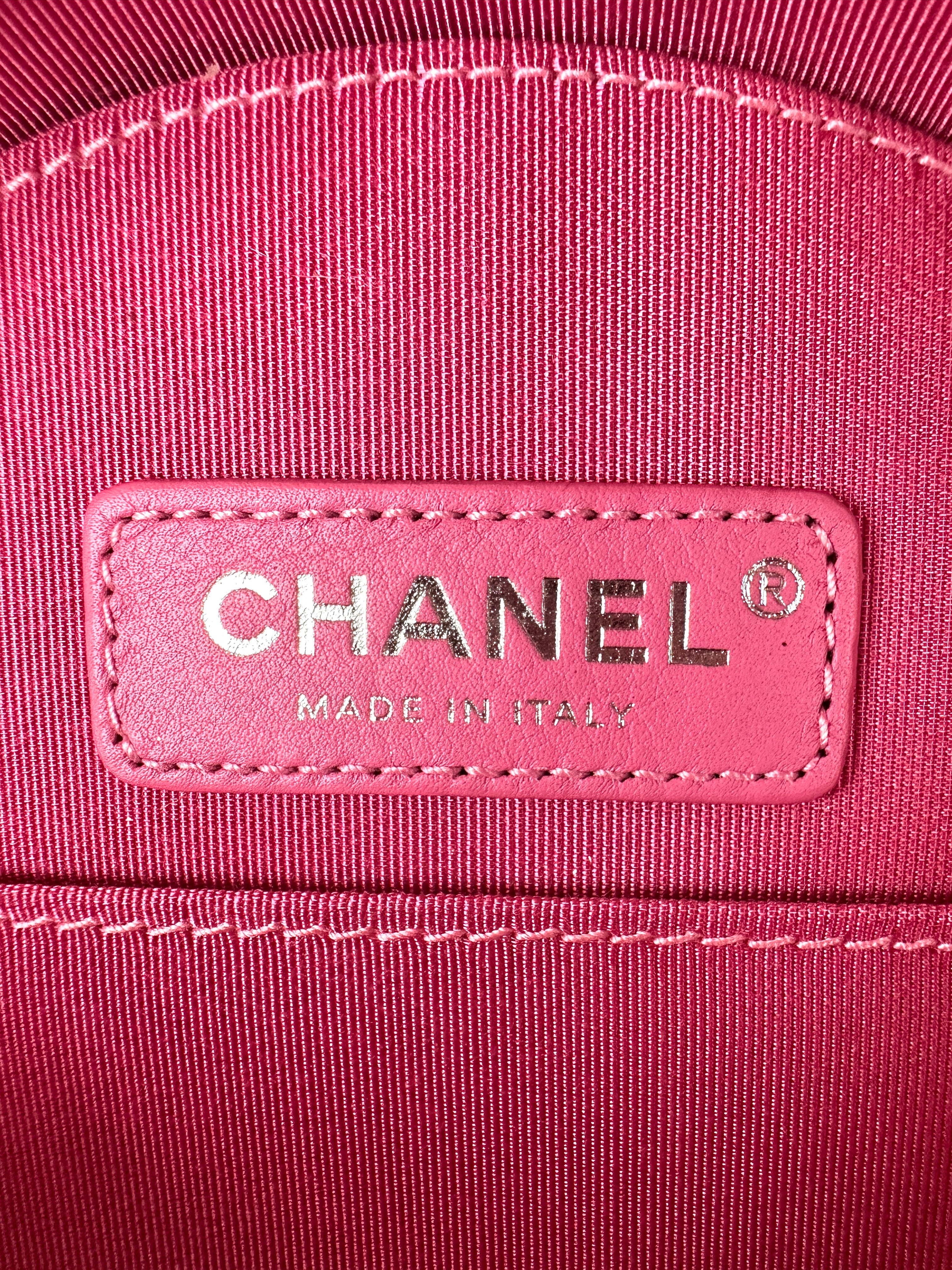 Chanel Pink Leather Round Clutch(26***97) CC2464