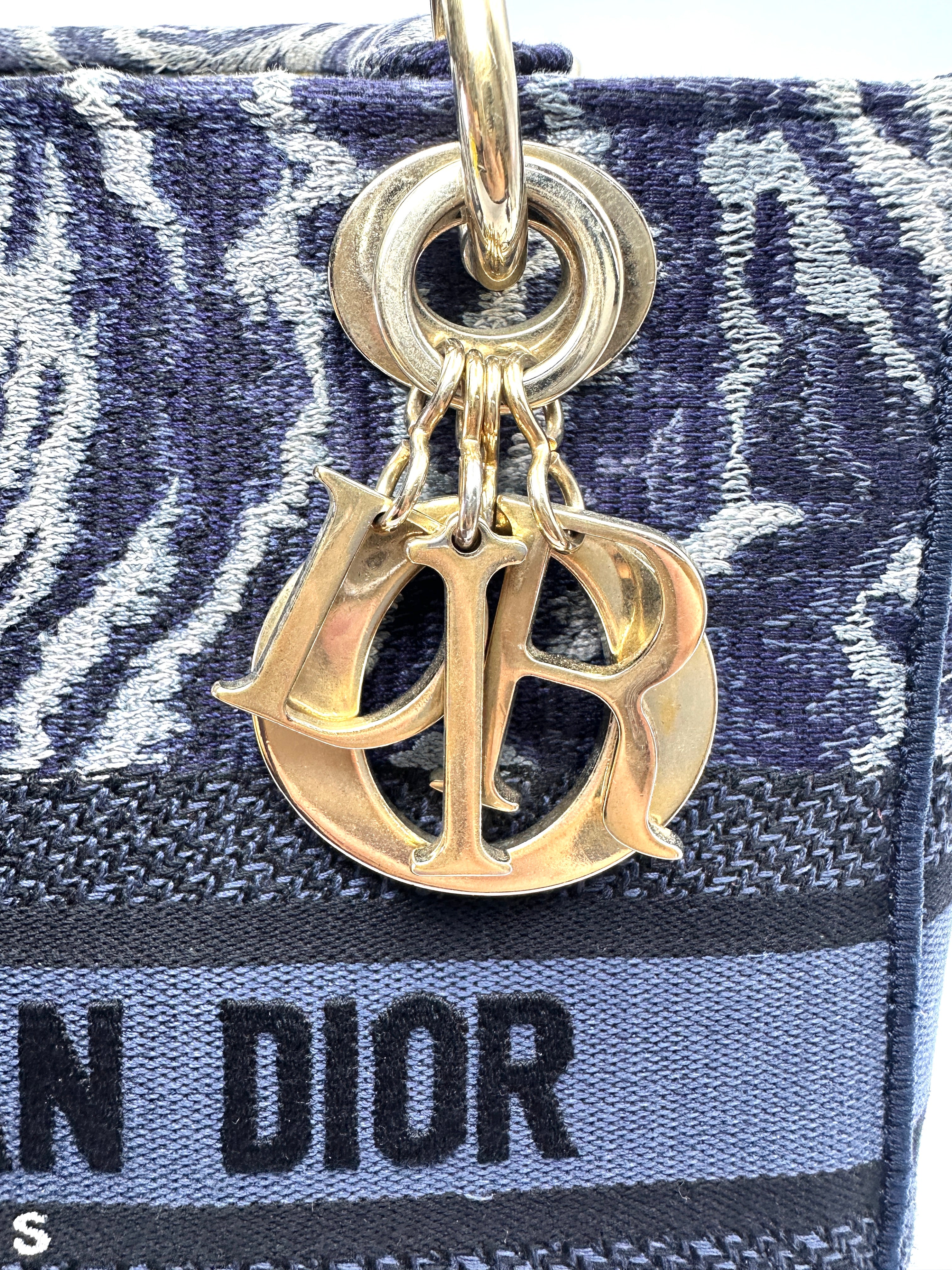 Christian Dior Lady Dior Blue Toile de Jouy Embroidered Canvas Handle Bag DR883