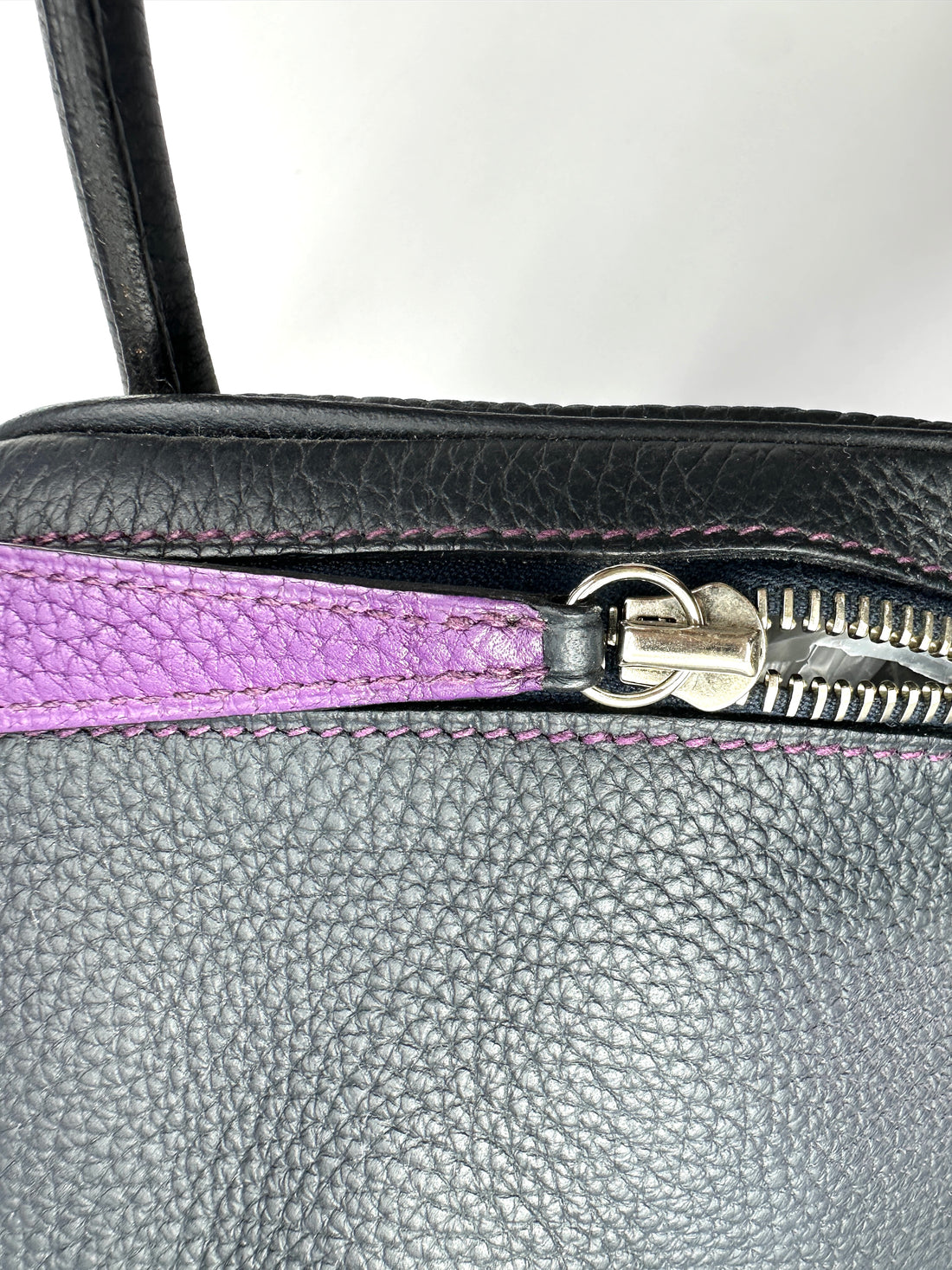Hermes Lindy30 Dark Blue Leather Handle Bag HR145