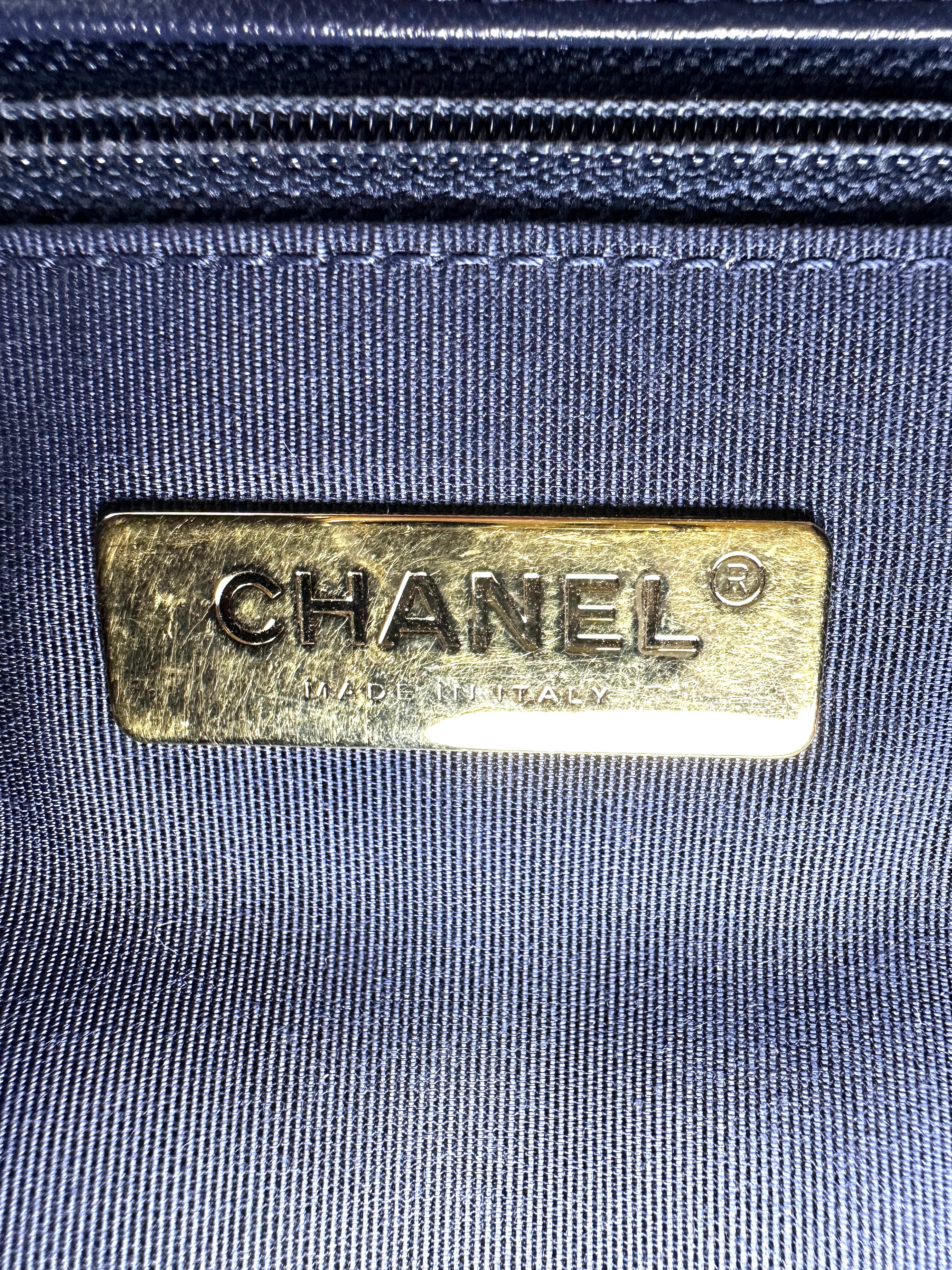 Chanel 19Bag Navy Quilted Leather Small Size Flap Bag(29***42) CC2469