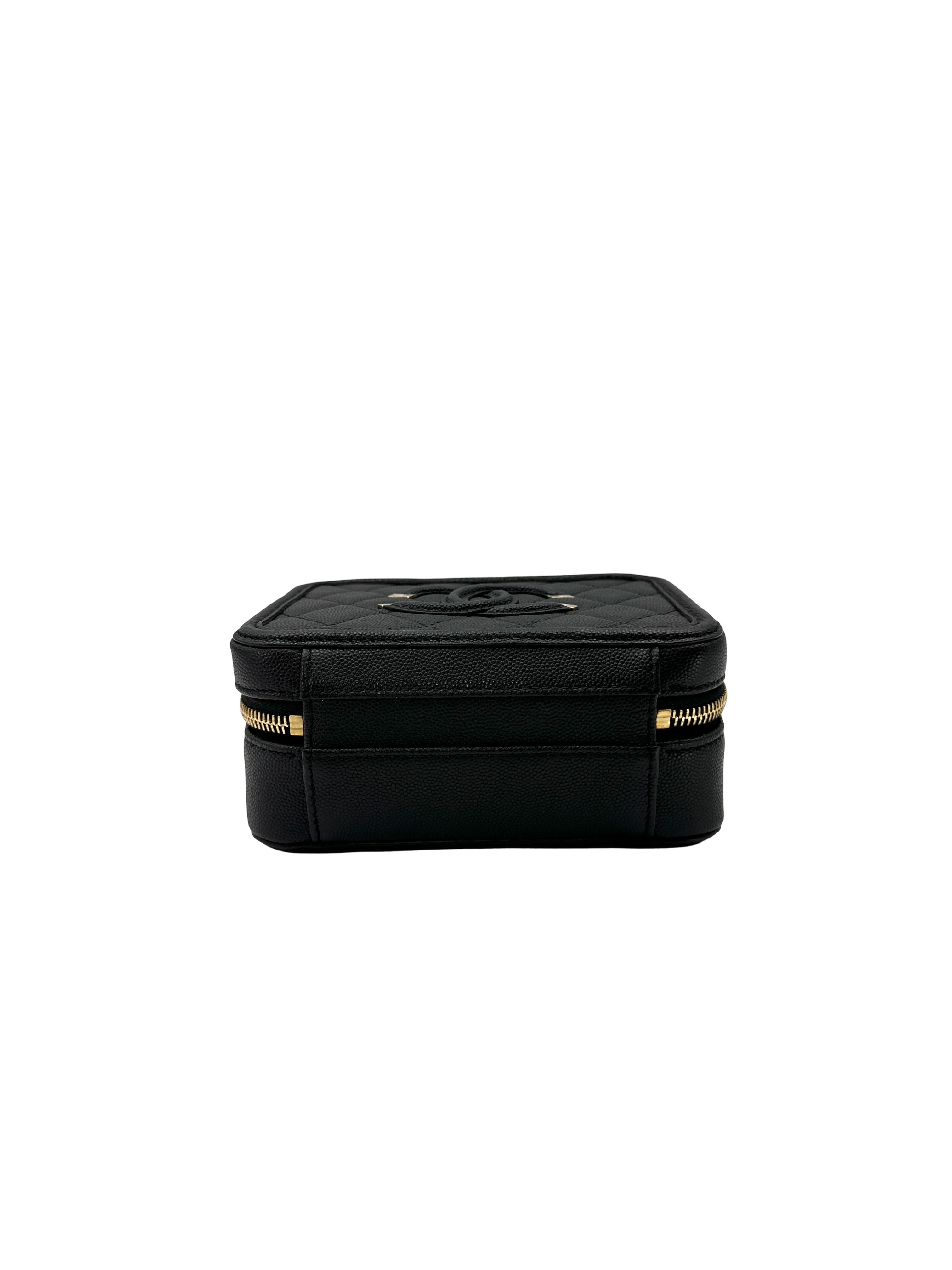 Chanel CC Filigree Black Quilted Leather Vanity Case(29***36) CC2473