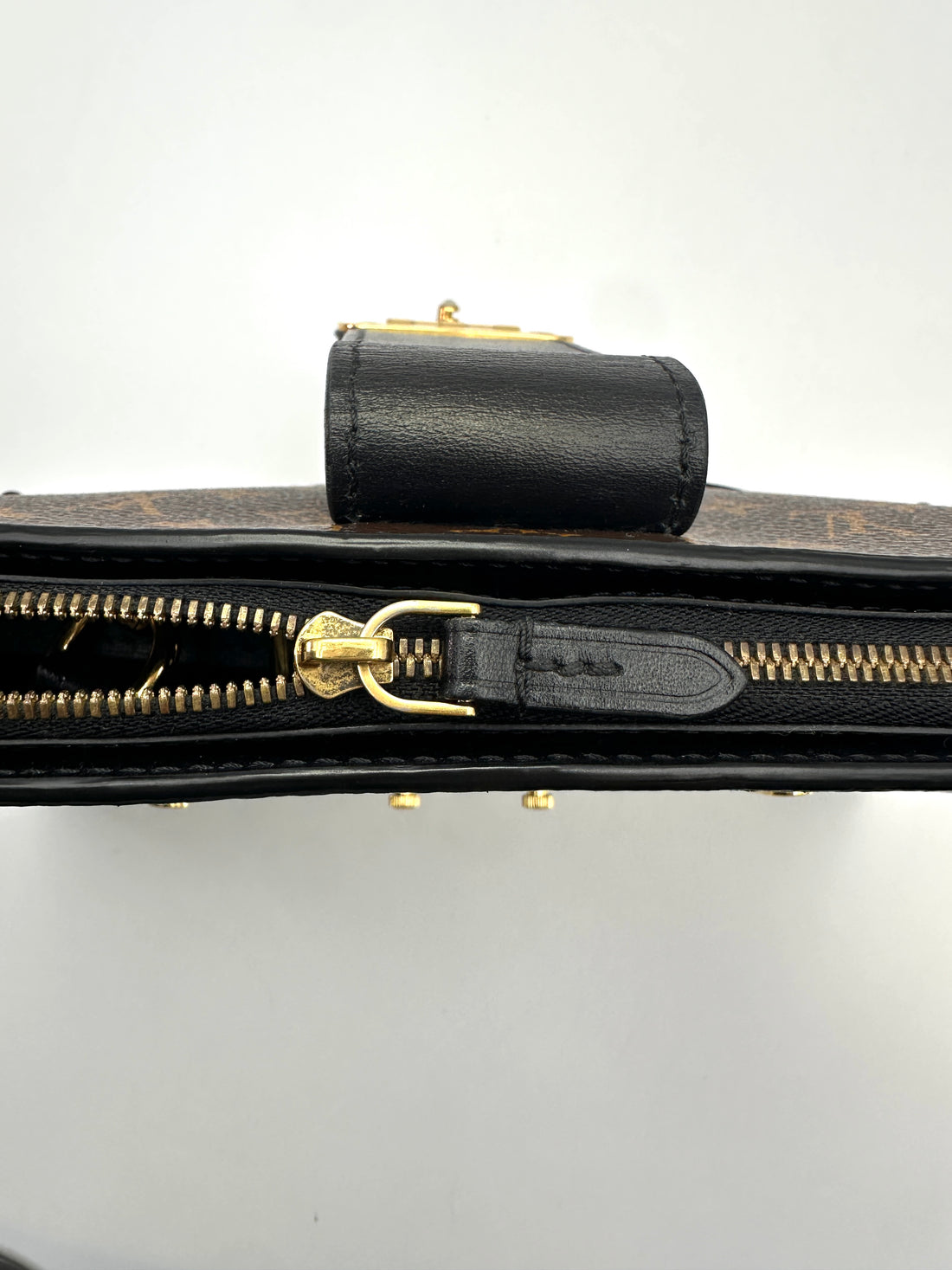Louis Vuitton Trunk Clutch Monogram Canvas Bag LV3246