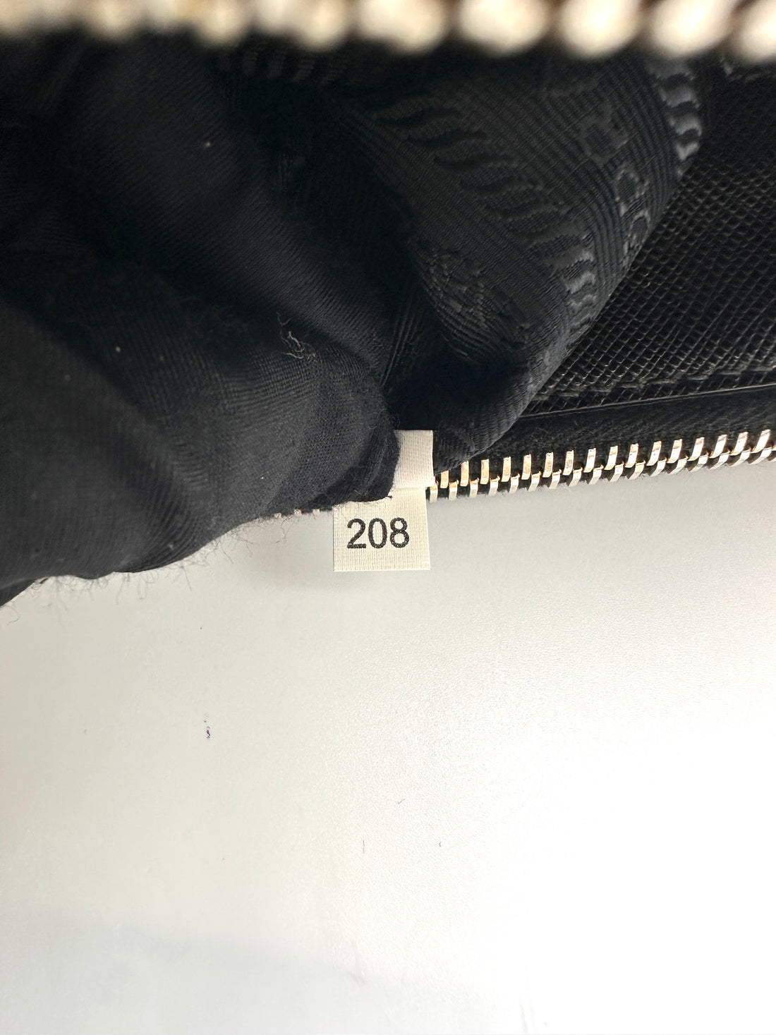 Prada Galleria Black Saffiano Leather Handle Bag PR539