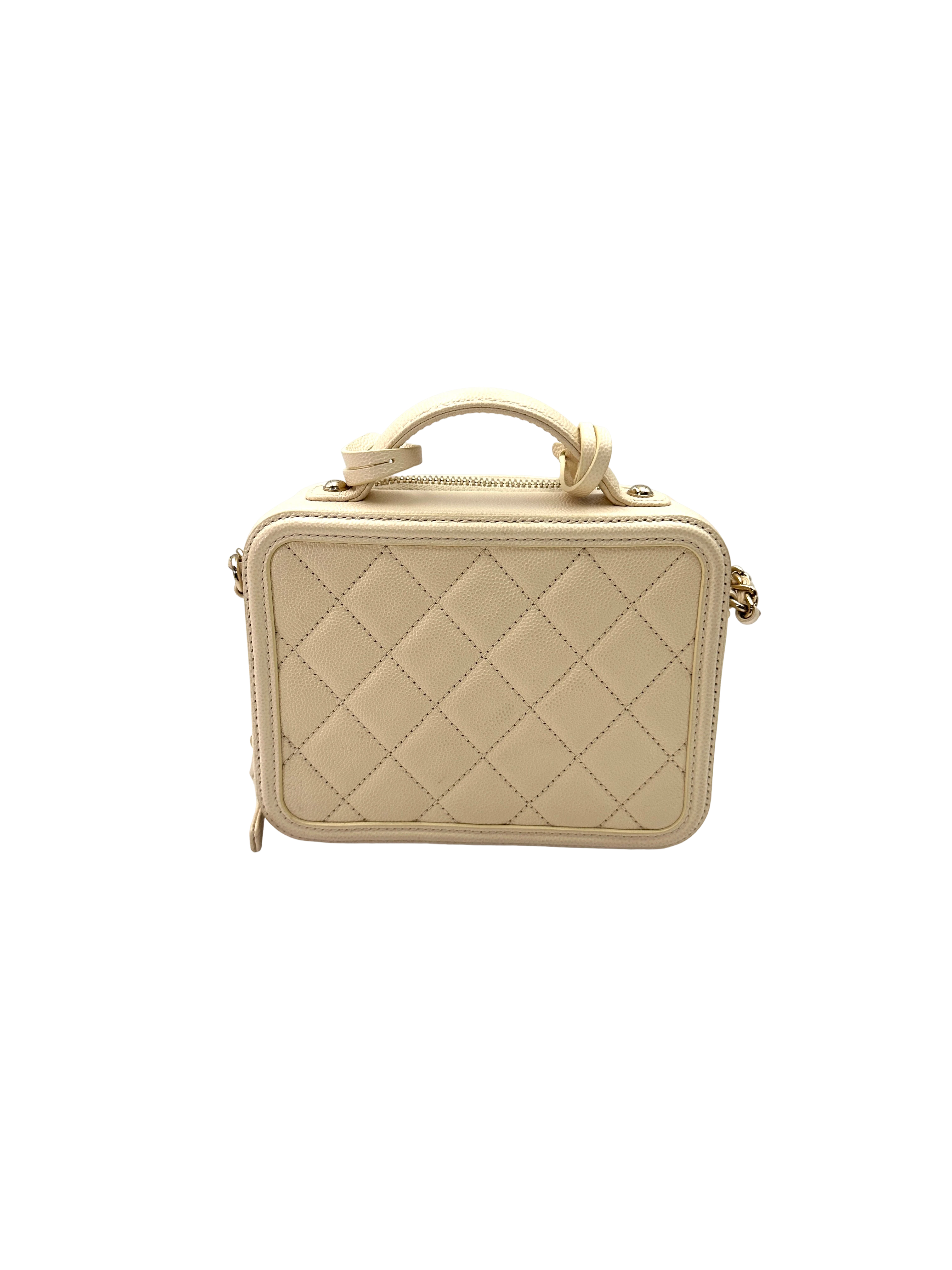 Chanel CC Filigree White Quilted Leather Vanity Case(29***27) CC2478