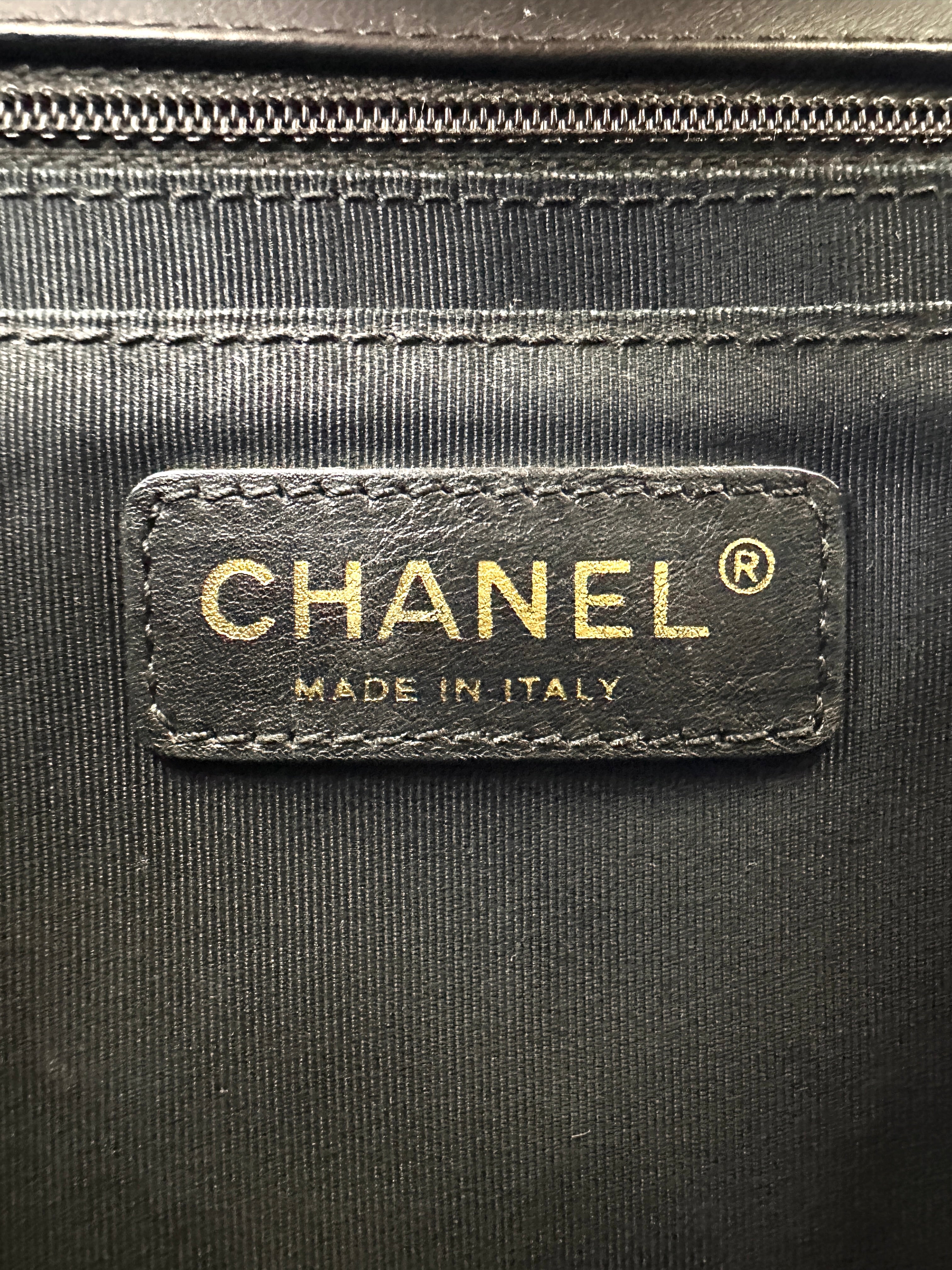 Chanel Classic Flap Black Quilted Leather Shoulder Bag With Gold Buckle(13***18) CC2490