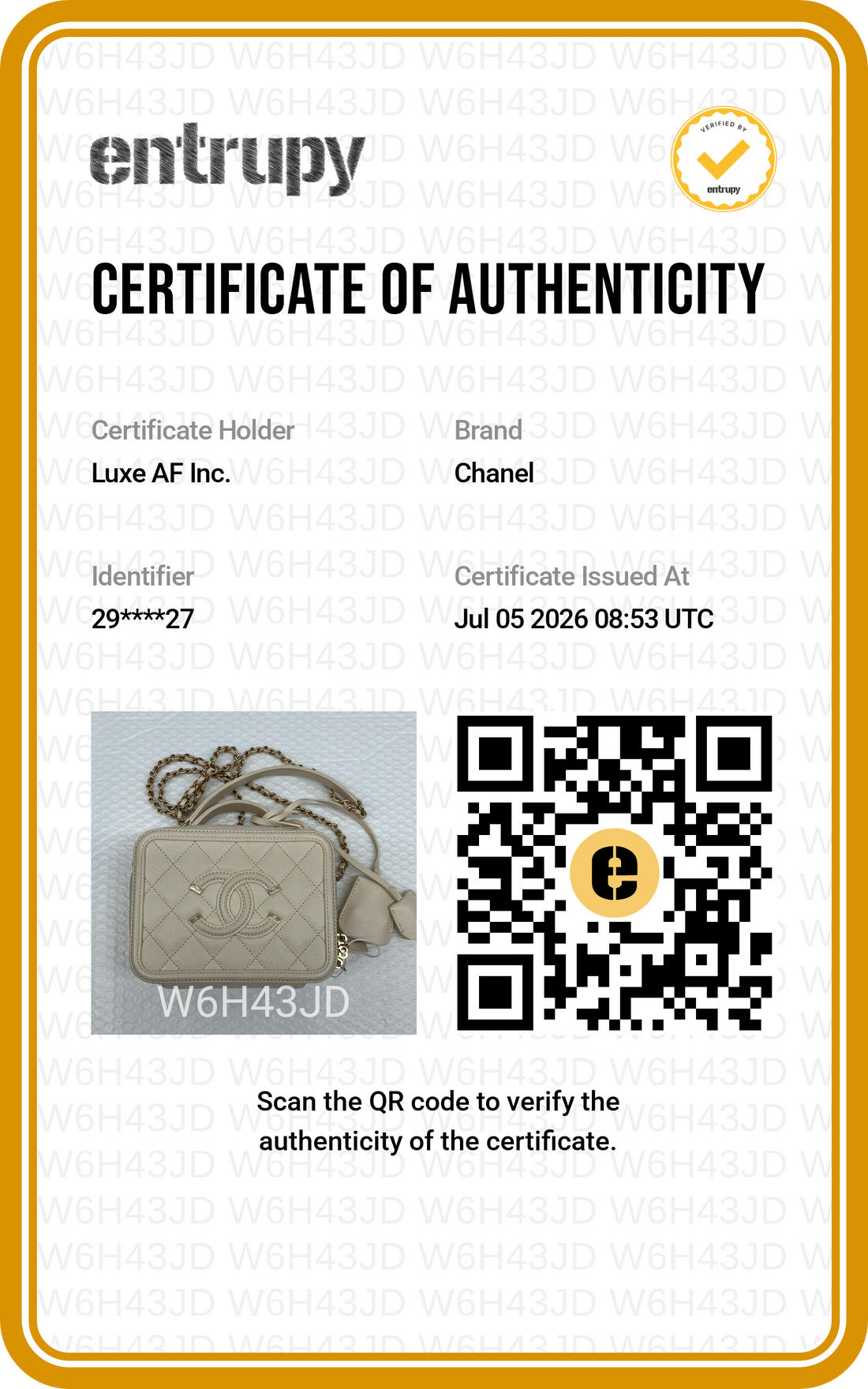 Chanel CC Filigree White Quilted Leather Vanity Case(29***27) CC2478