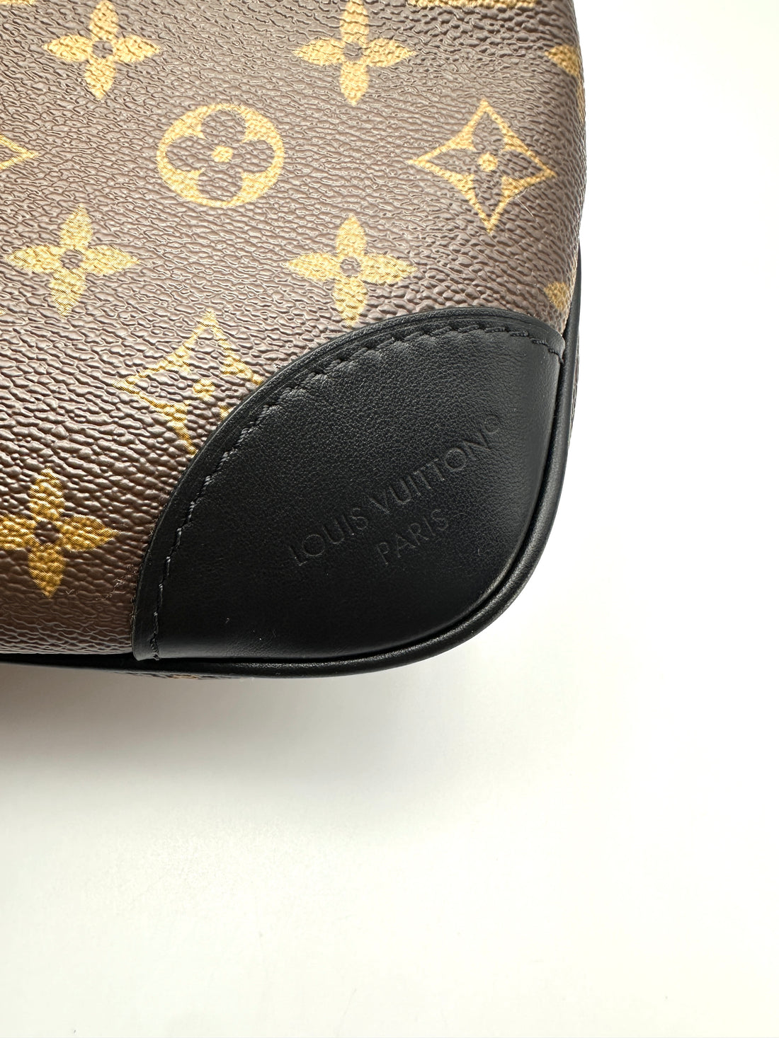 Louis Vuitton Bunlogne Monogram Canvas Shoulder Bag With Black Cowhide Leather Trim LVS
