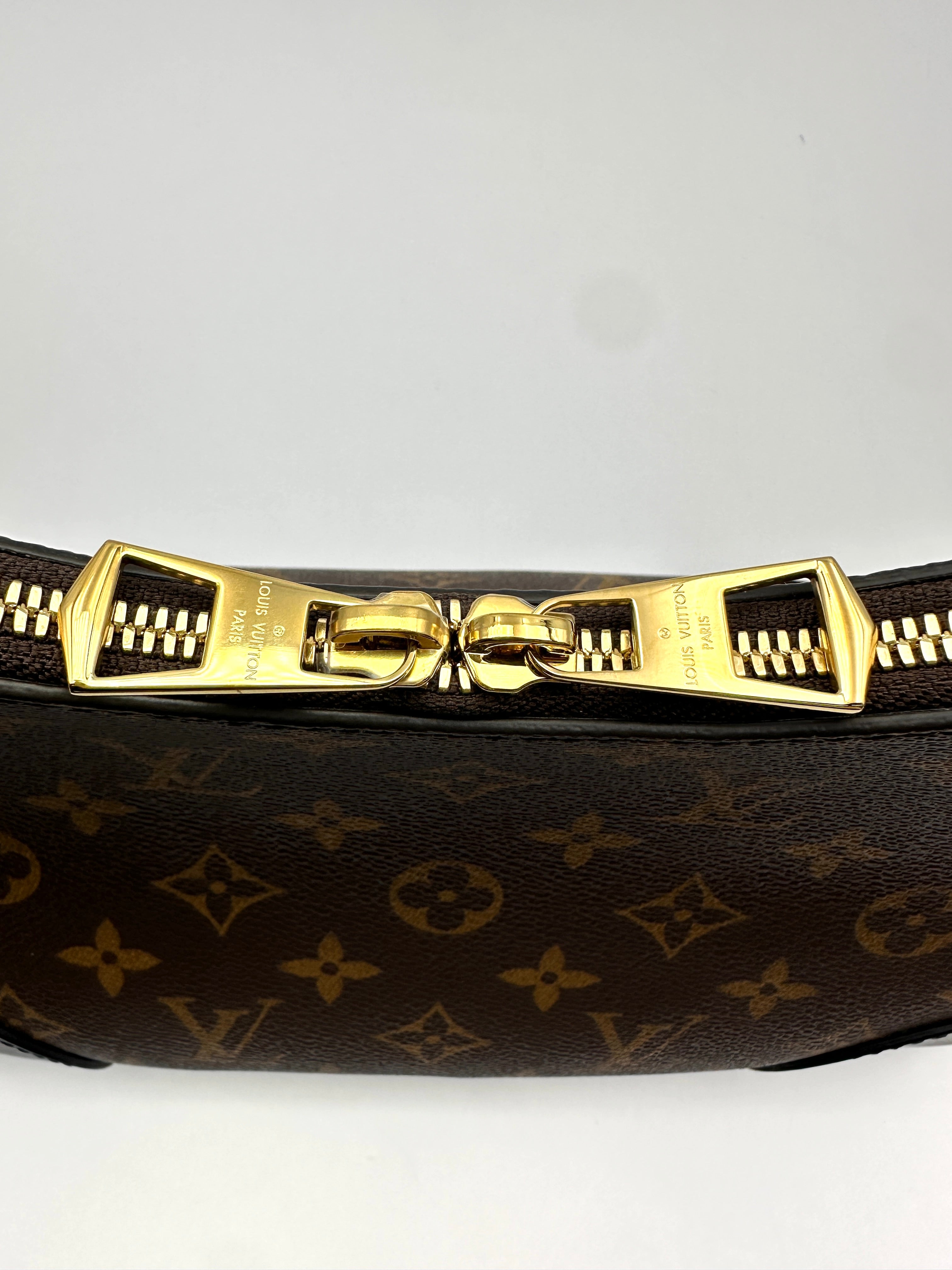 Louis Vuitton Bunlogne Monogram Canvas Shoulder Bag With Black Cowhide Leather Trim LVS