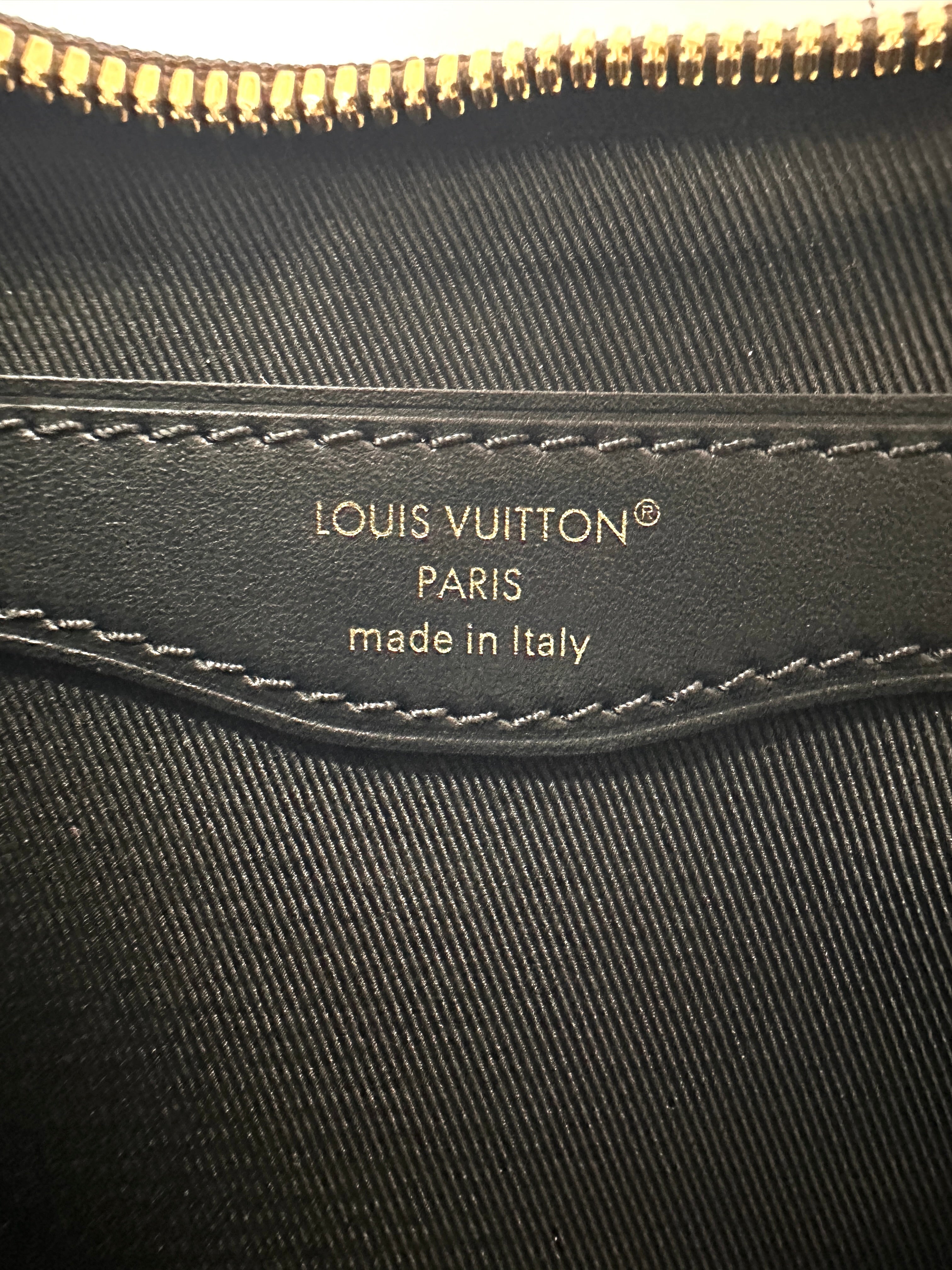 Louis Vuitton Bunlogne Monogram Canvas Shoulder Bag With Black Cowhide Leather Trim LVS
