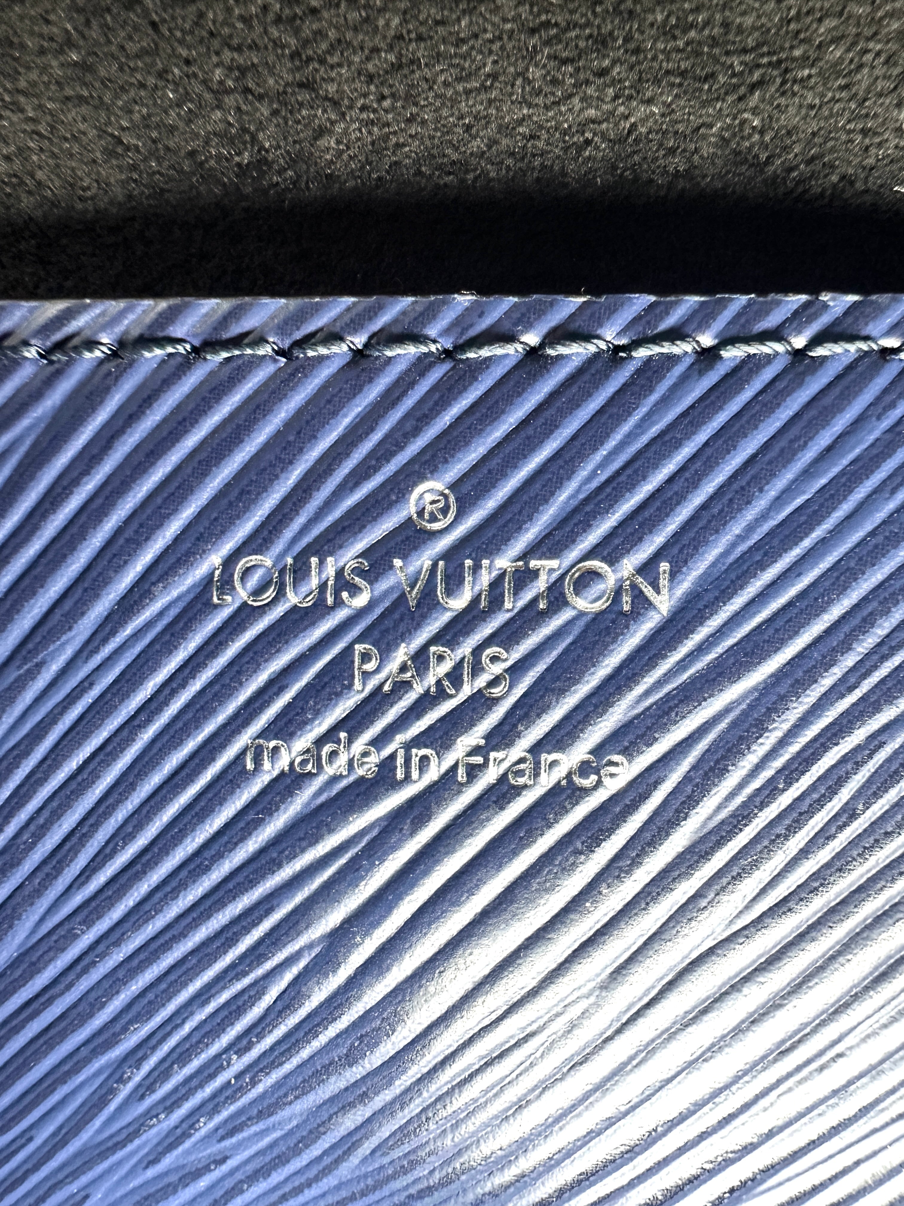 Louis Vuitton Twist Navy Epi Leather Shoulder Bag LV3253