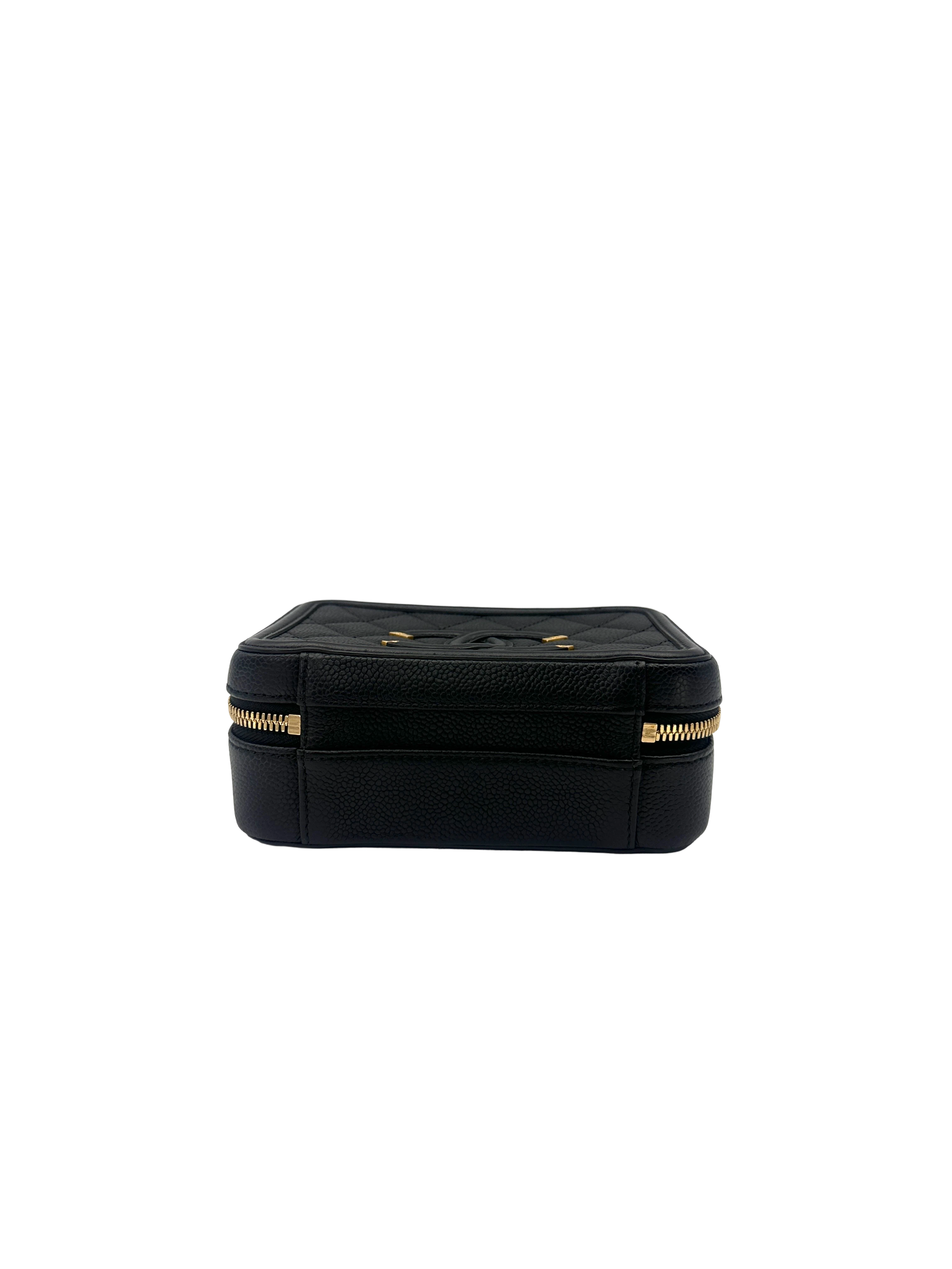 Chanel CC Filigree Black Quilted Leather Vanity Case(22***42) CC2483
