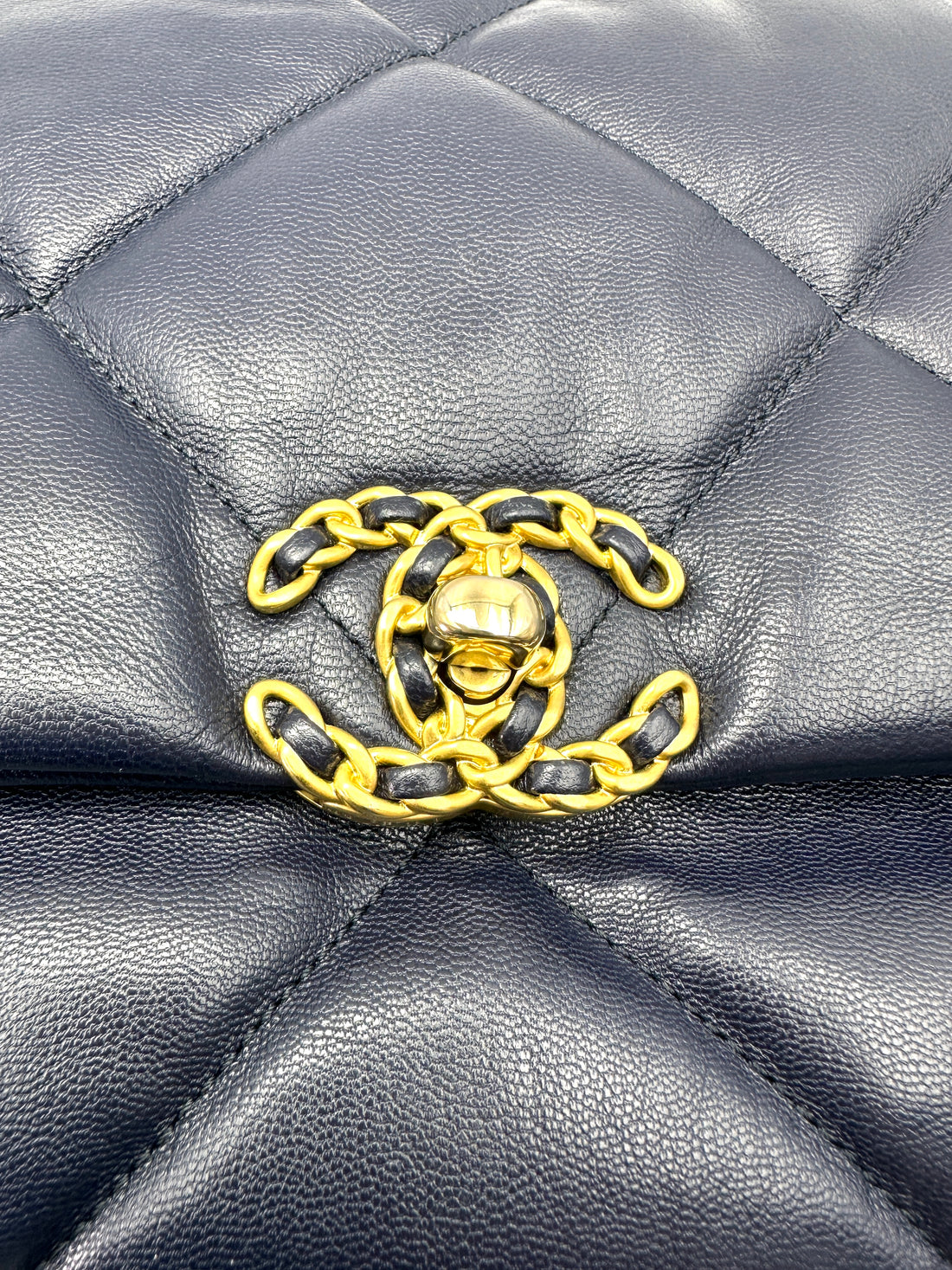 Chanel 19Bag Navy Quilted Leather Medium Size Flap Bag(30***40) CC2484
