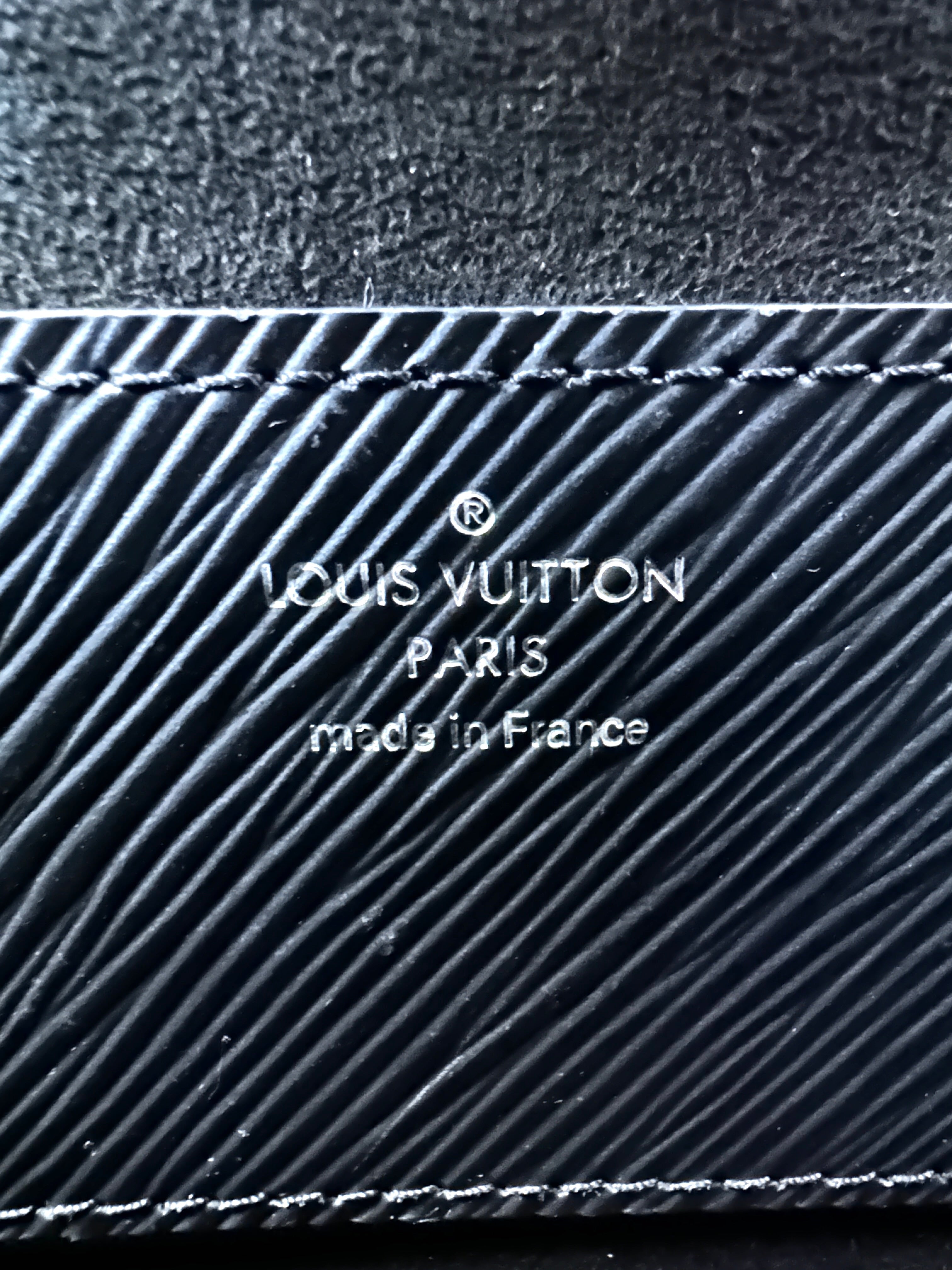 Louis Vuitton Twist Black Epi Leather Shoulder Bag LV3258