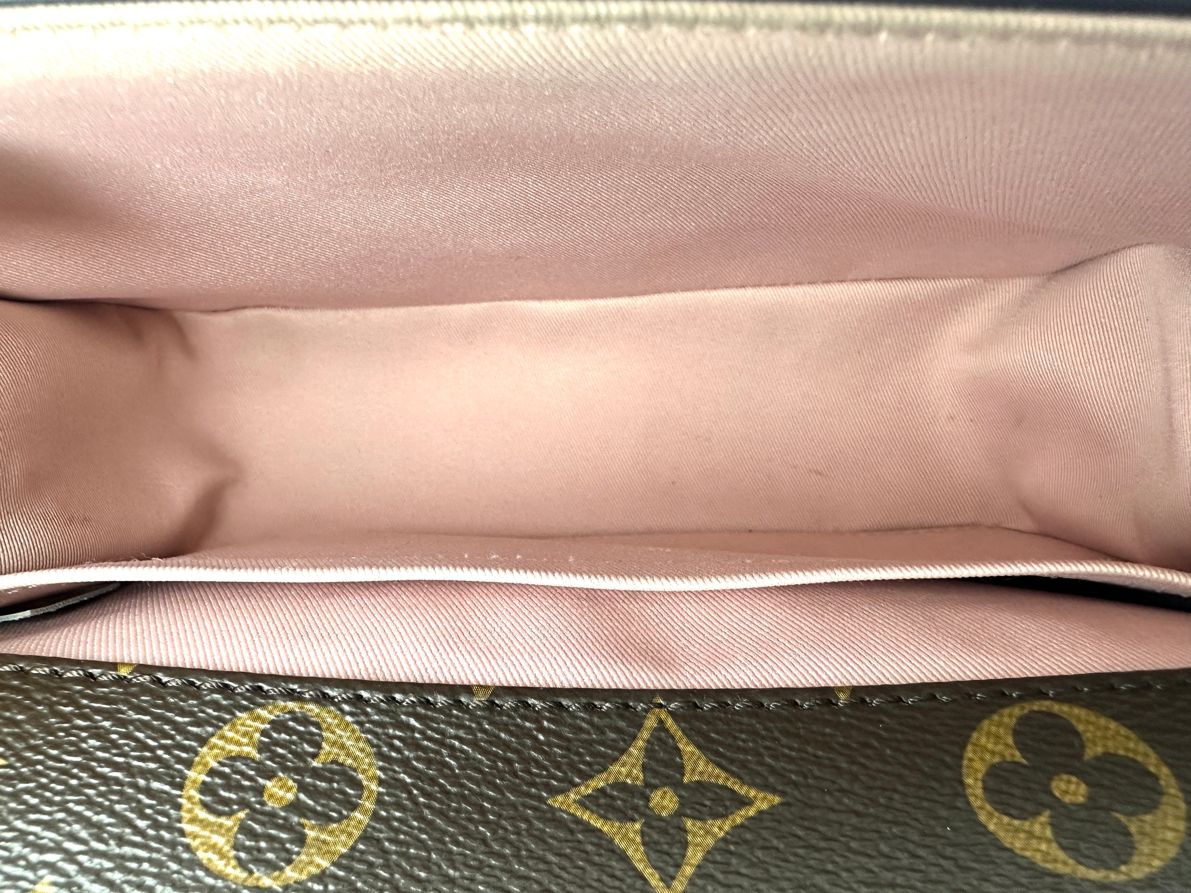 Louis Vuitton Pink Leather Pochette Metis LV3265