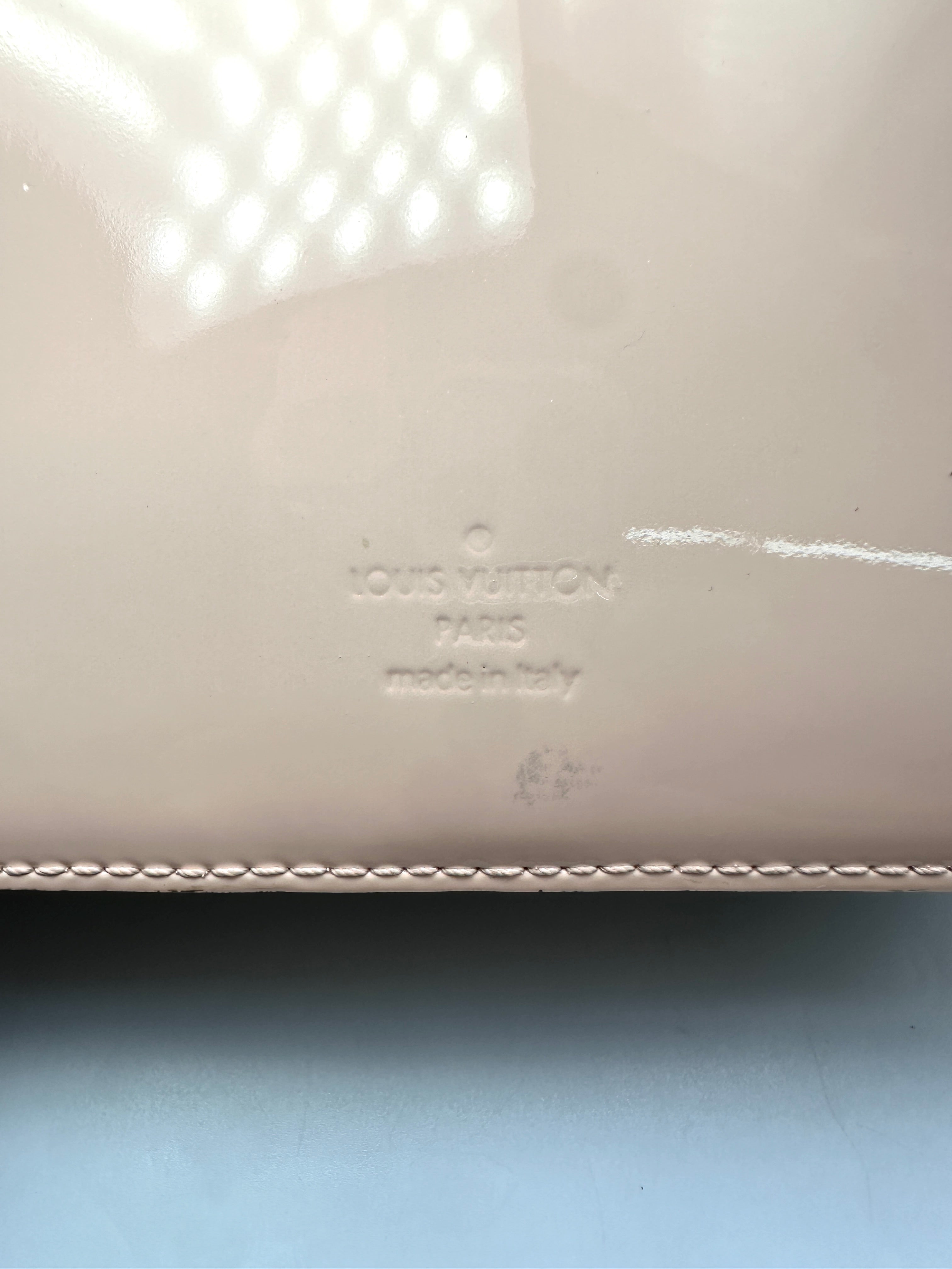 Louis Vuitton Pink Leather Pochette Metis LV3265