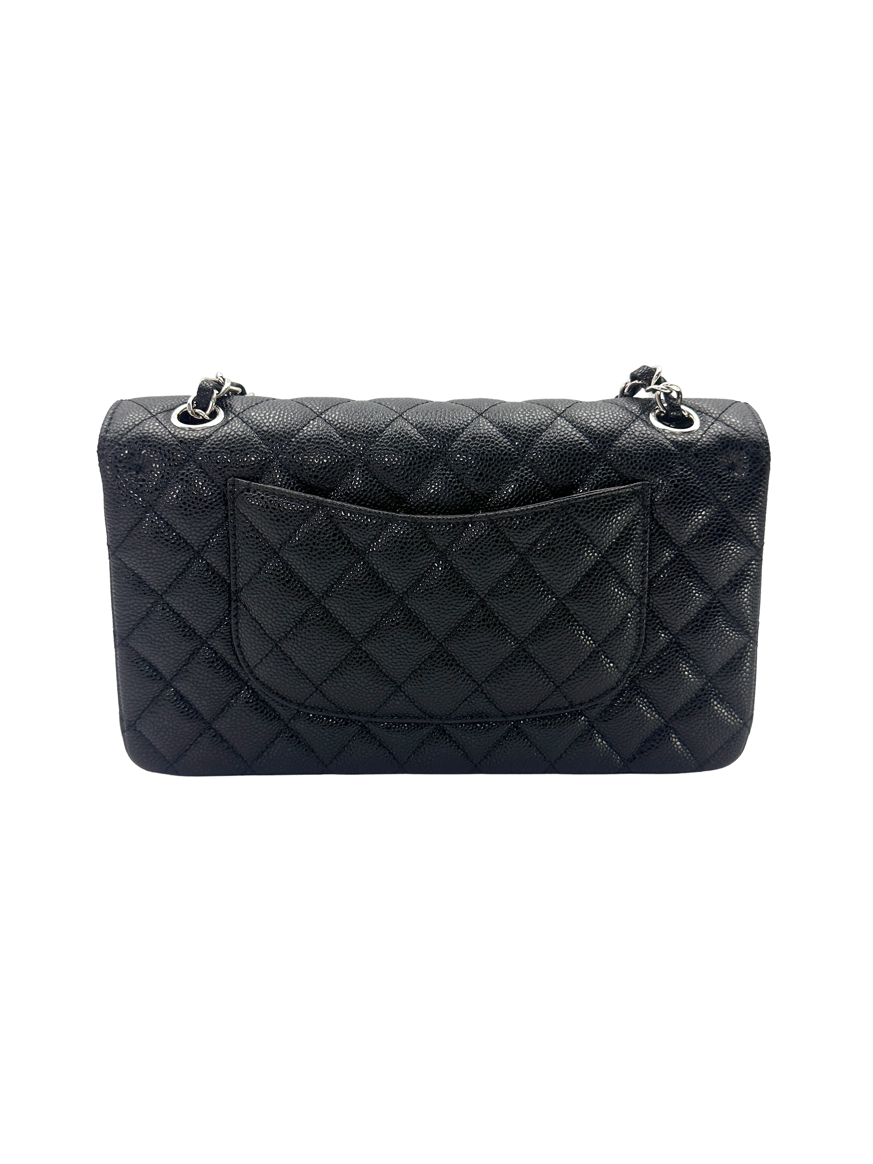 Chanel Classic Flap Black Quilted Leather Medium Size Shoulder Bag With Silver Buckle(14***01) DR902