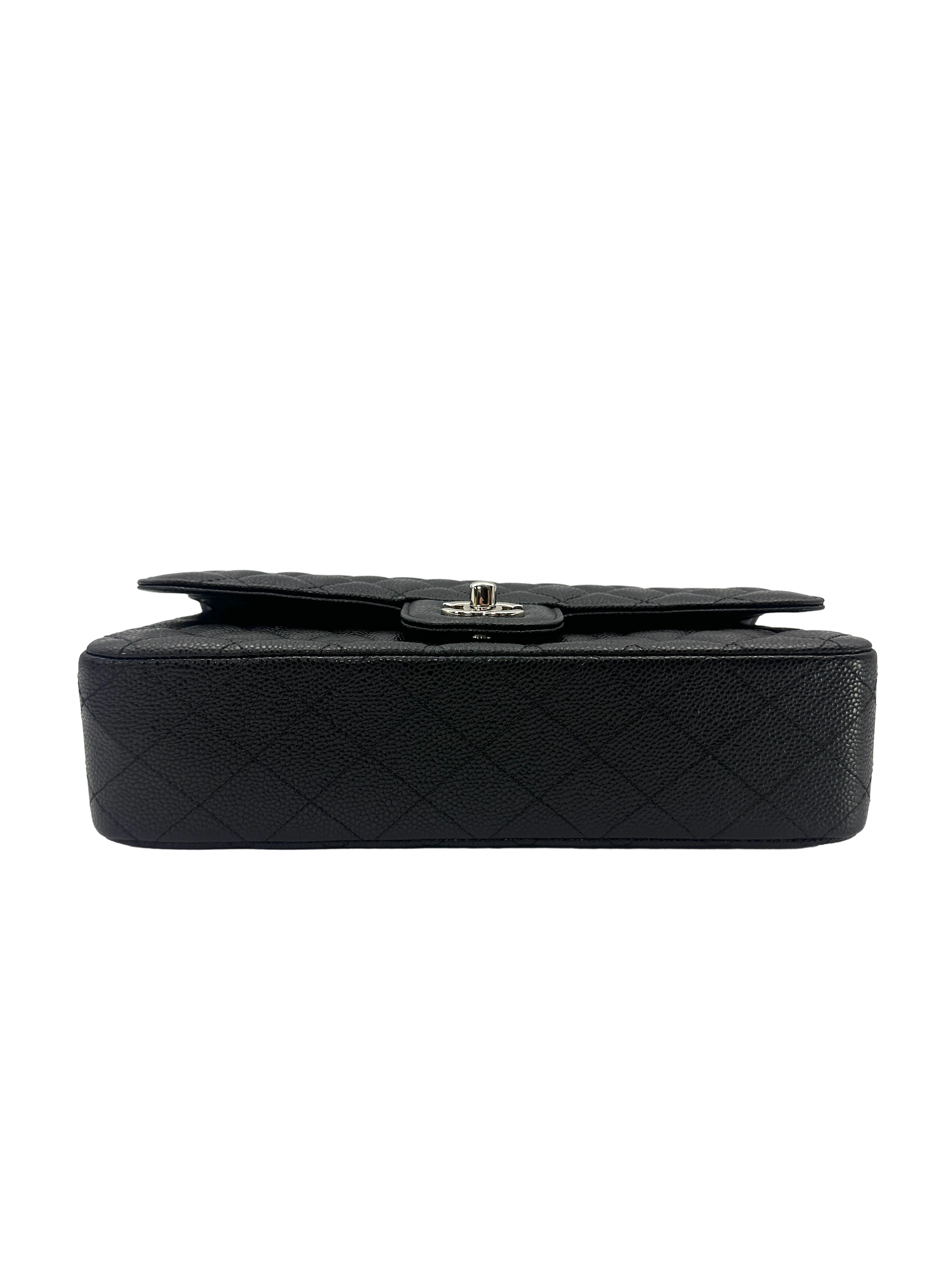 Chanel Classic Flap Black Quilted Leather Medium Size Shoulder Bag With Silver Buckle(14***01) DR902