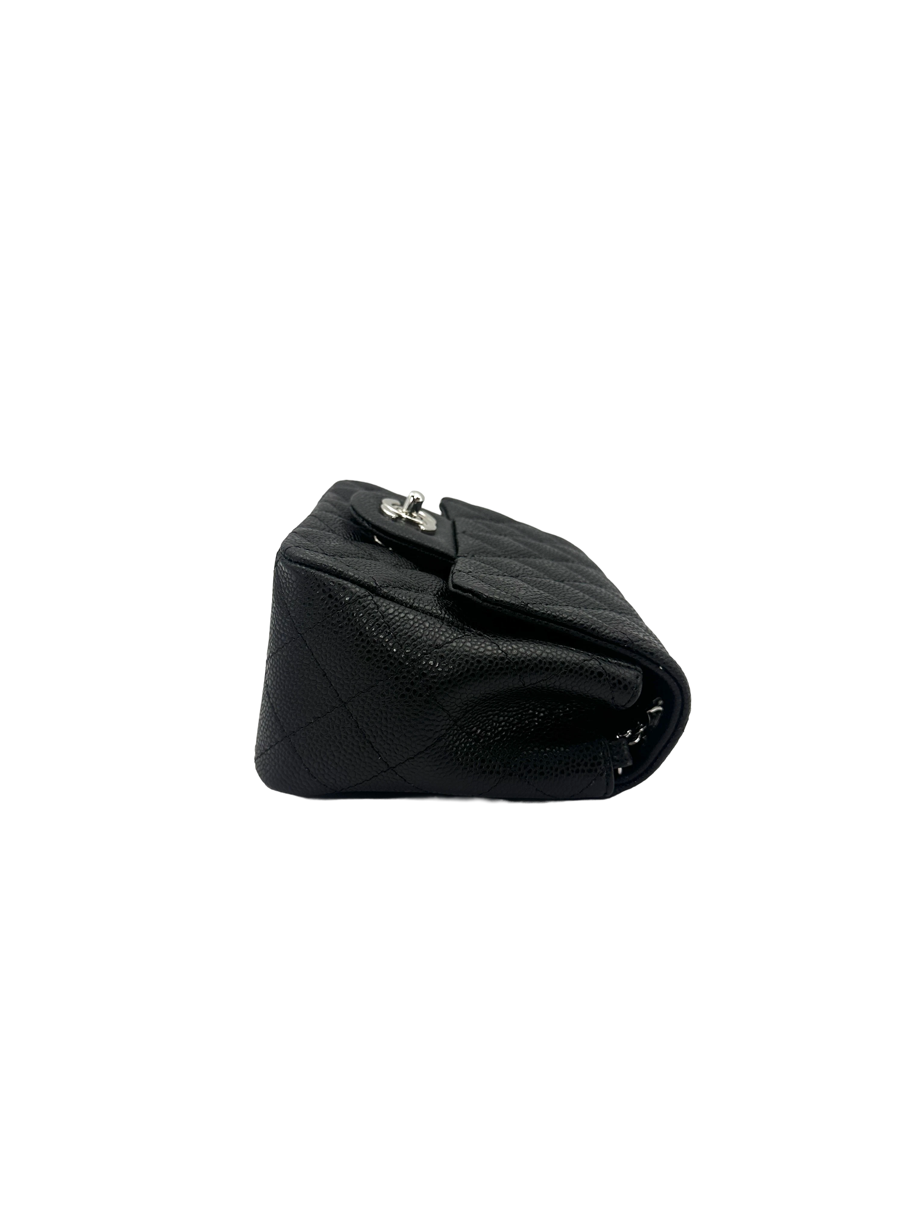 Chanel Classic Flap Black Quilted Leather Mini Shoulder Bag(14***45) DR899