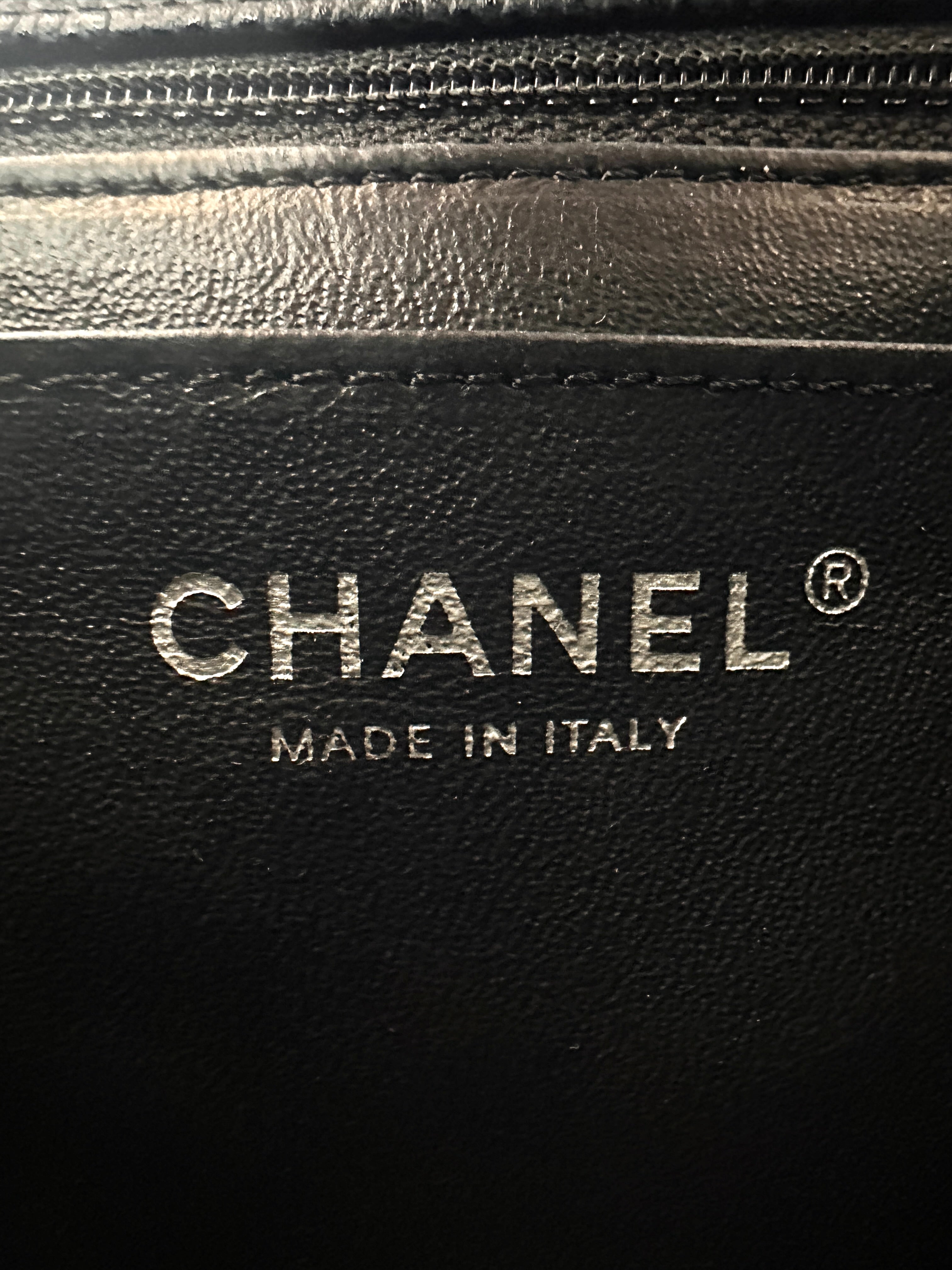 Chanel Classic Flap Black Quilted Leather Mini Shoulder Bag(14***45) DR899