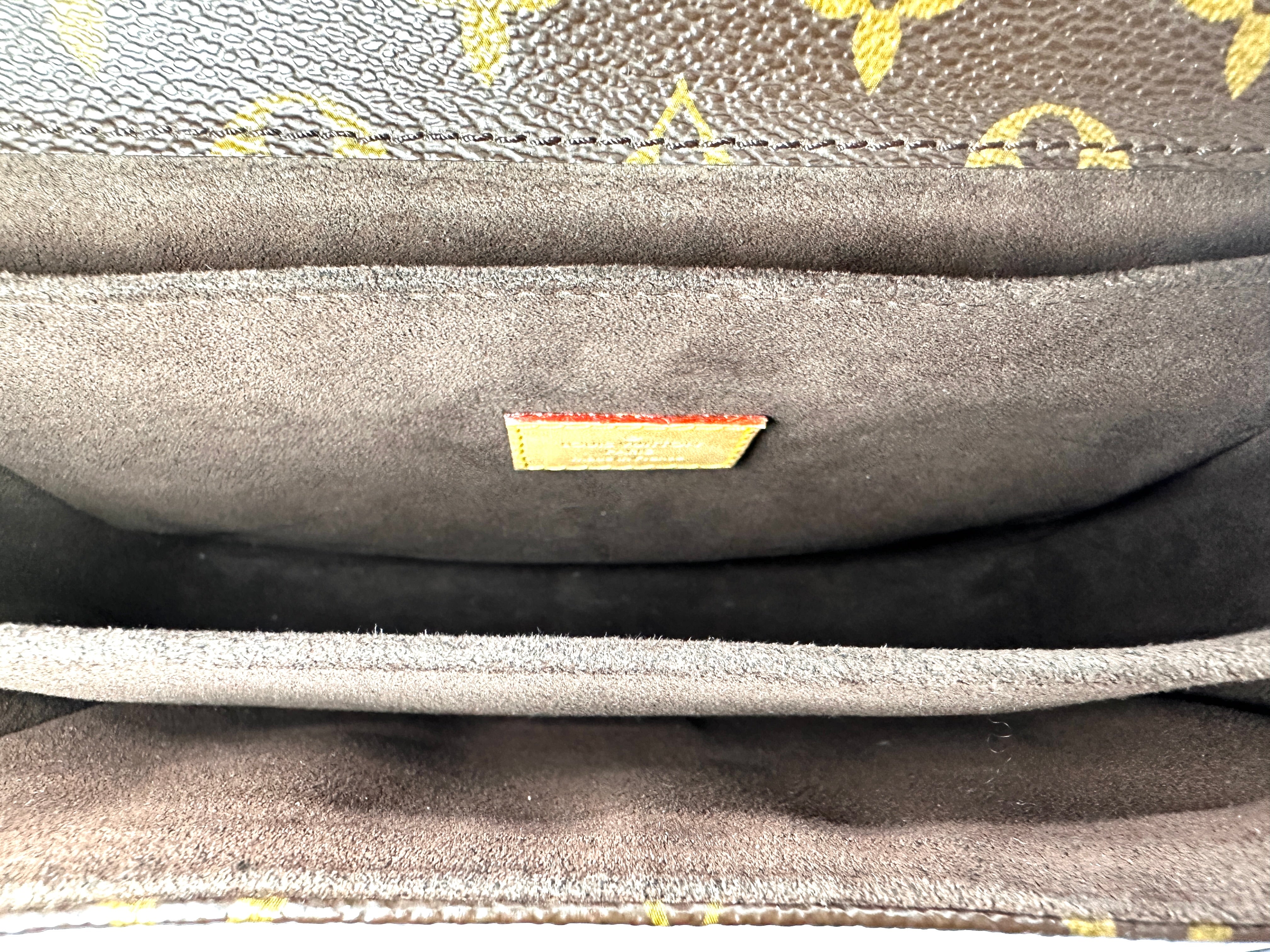 Louis Vuitton Monogram Canvas Pochette Metis LV3271
