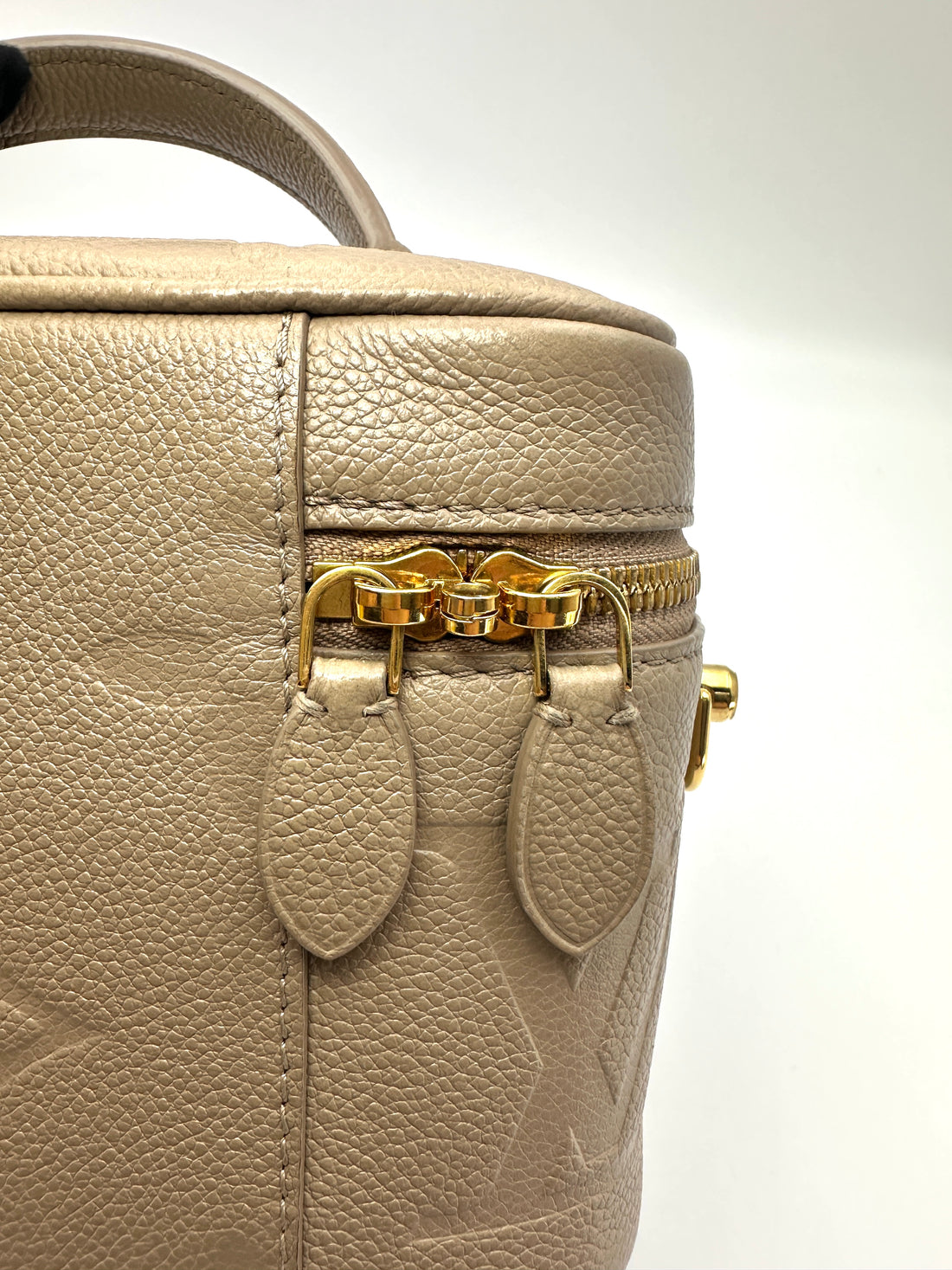 Louis Vuitton Vanity PM Beige Monogram Empreinte Leather Handle Bag LV3272