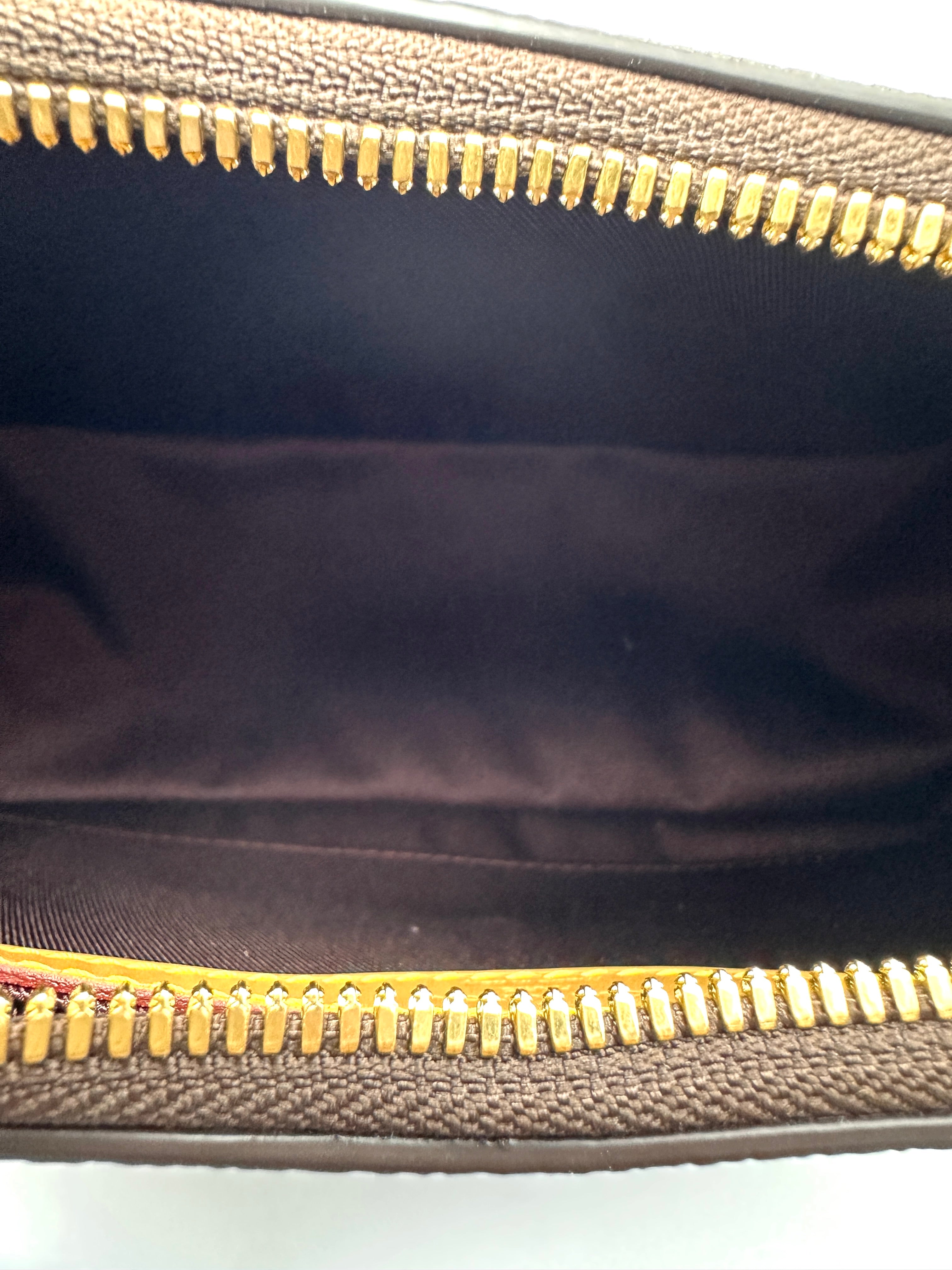 Louis Vuitton Bunlogne Monogram Canvas Shoulder Bag With Brown Cowhide Leather Trim LV3276