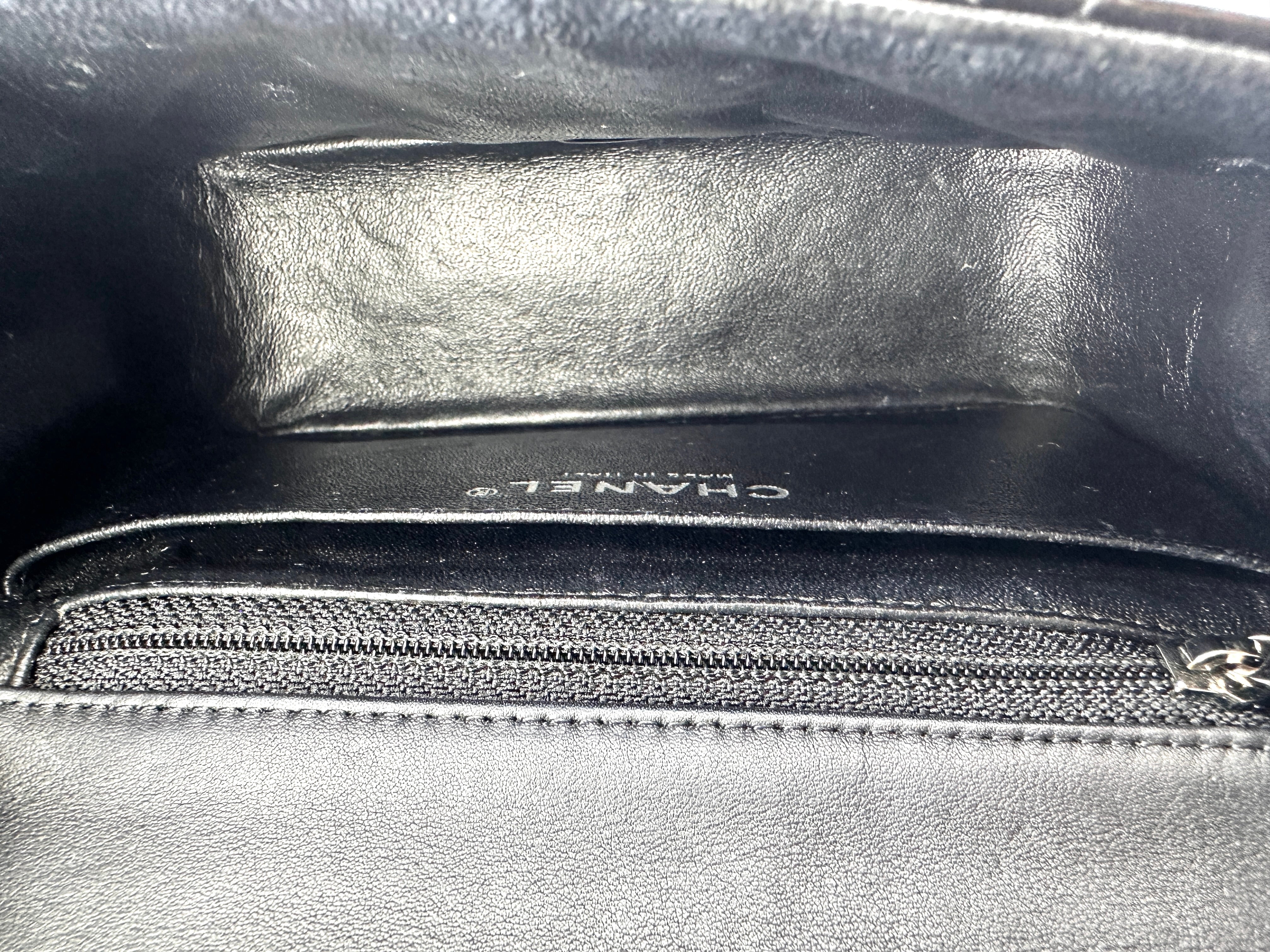 Chanel Classic Flap Black Quilted Patent Leather Mini Shoulder Bag(19***48) CC2506
